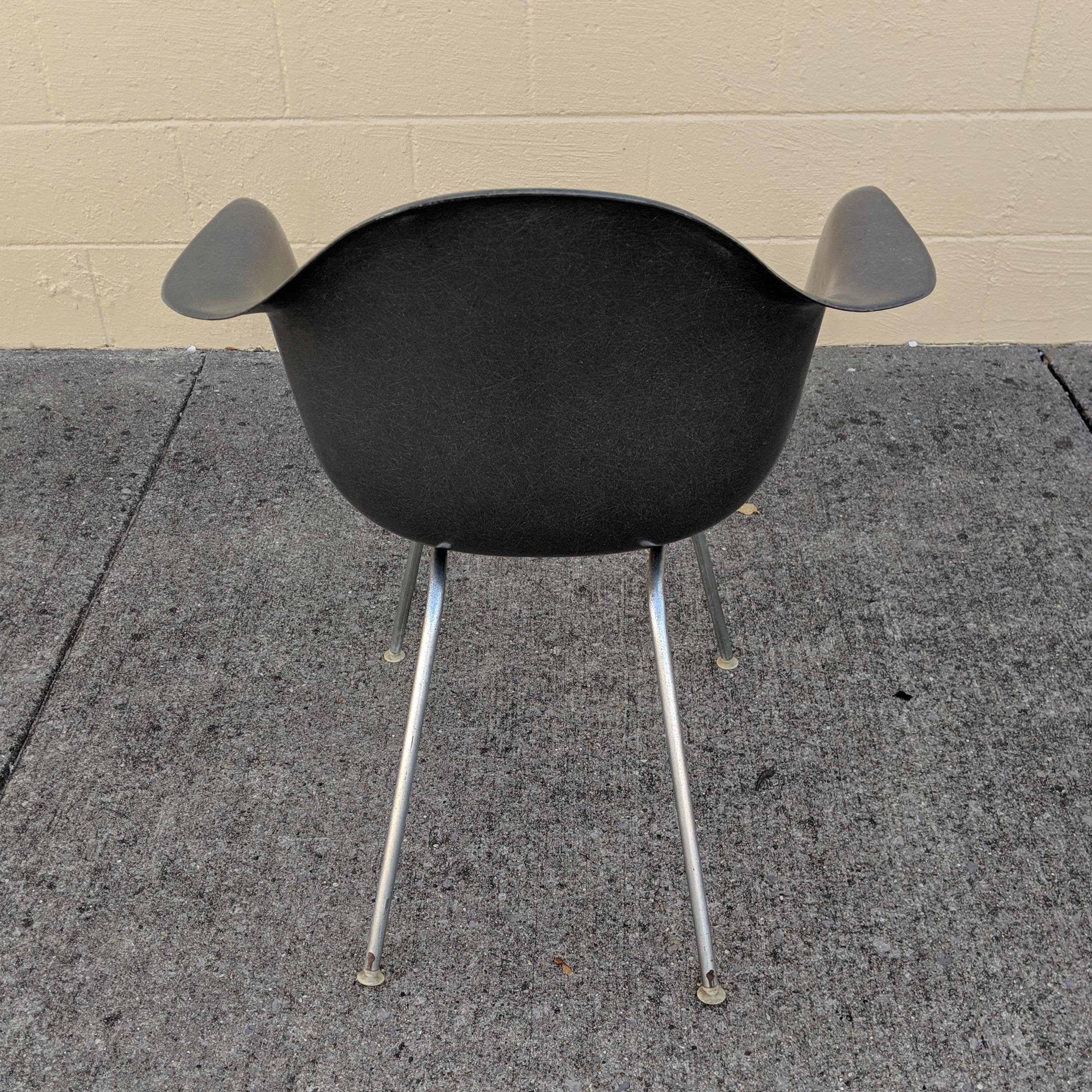 Fiberglass Mid-Century Elephant Grey Side Office Chair