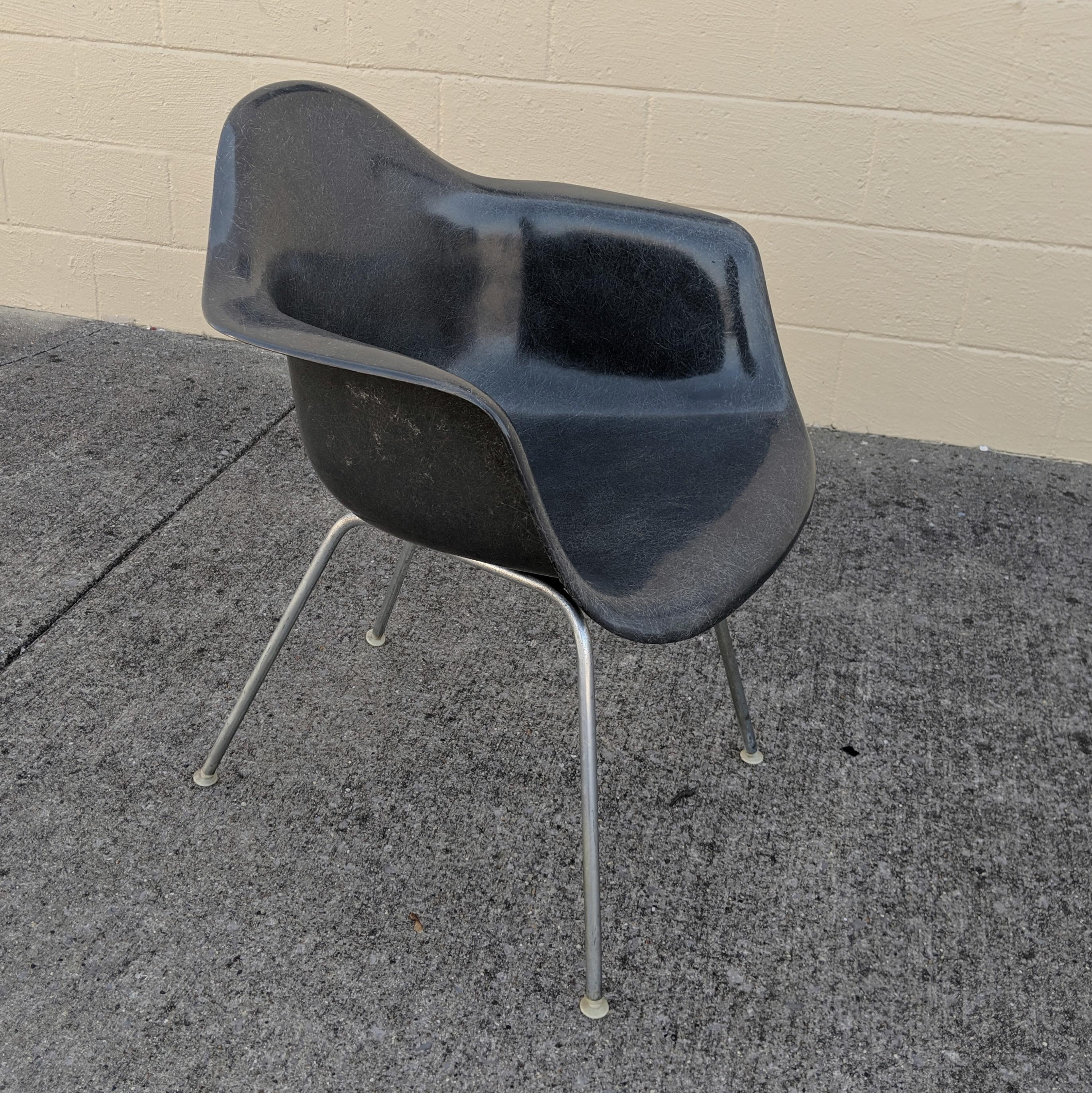 Mid-Century Elephant Grey Side Office Chair 3