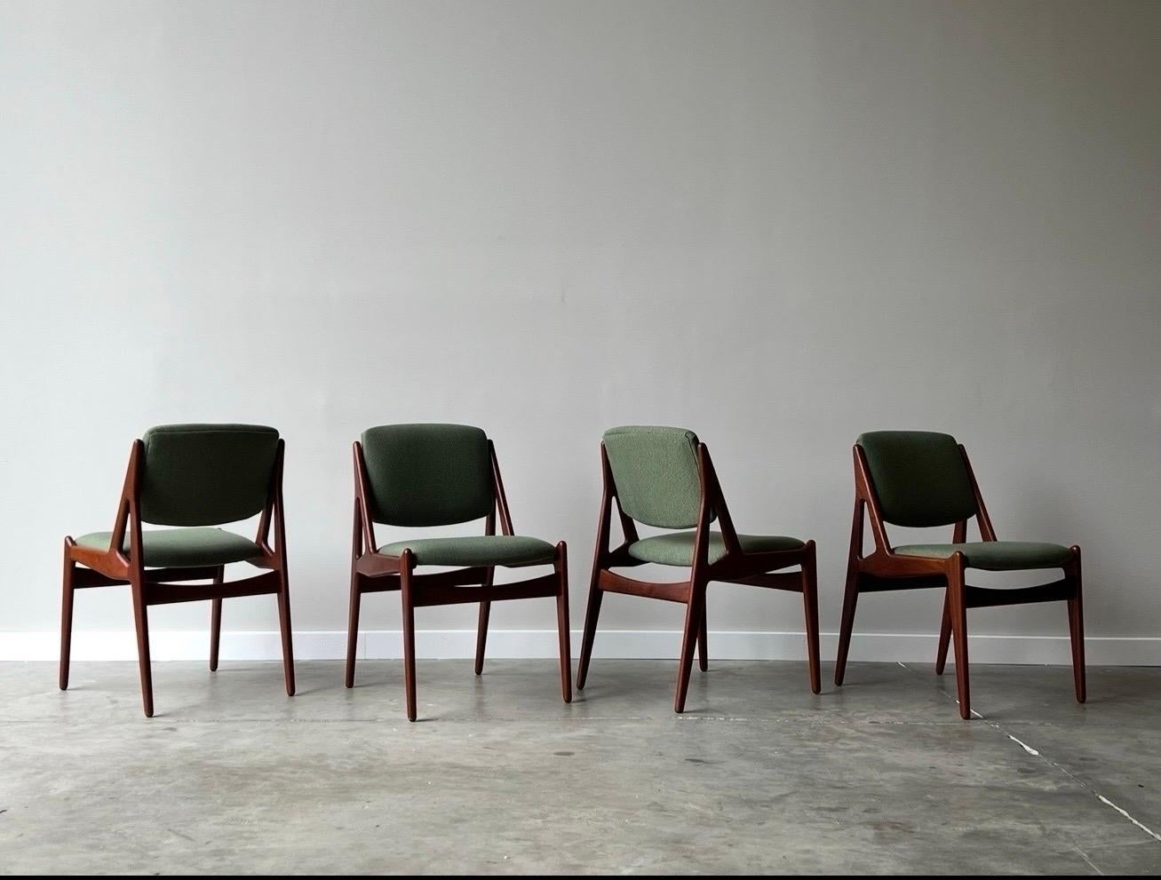 Danish Mid-Century Ella Dining Chairs by Arne Vodder - Set of Six For Sale