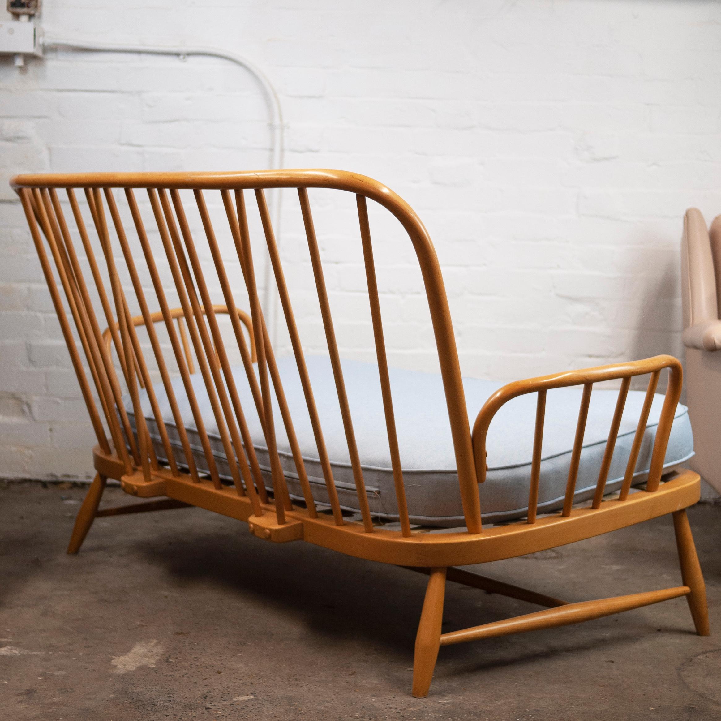 Mid-Century Elm Windsor Jubilee Sofa and Armchair Set by Ercol, 1960's In Good Condition In Chesham, GB