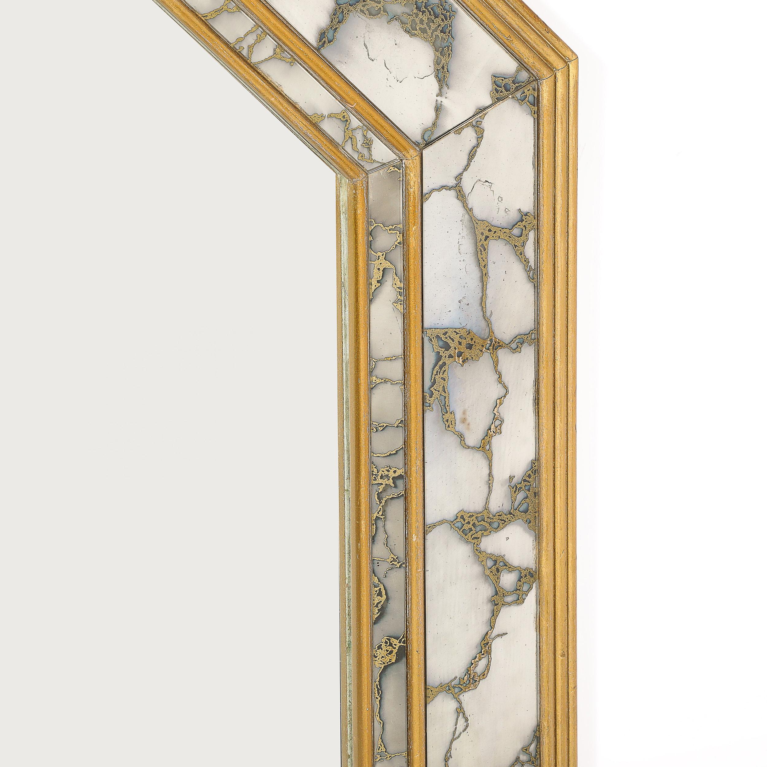 Mid-Century Langgestreckte achteckige geräucherte Goldader Spiegel w / vergoldet-Holz (Moderne der Mitte des Jahrhunderts) im Angebot