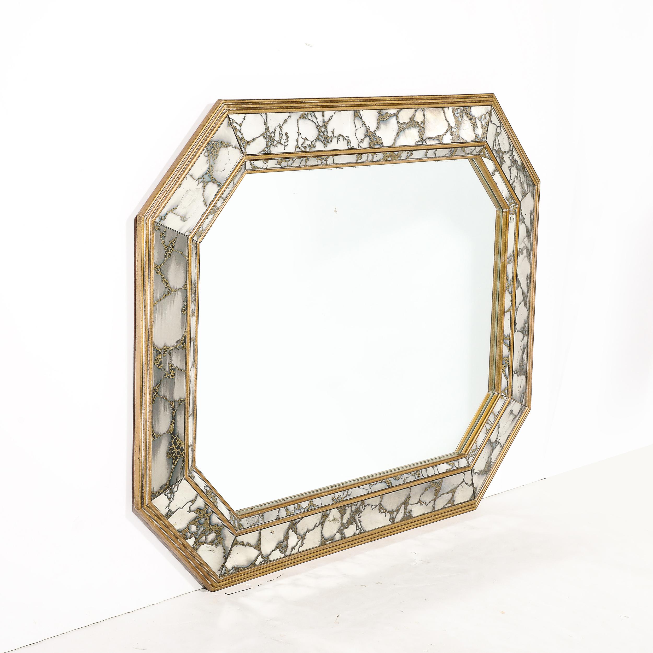 Mid-Century Langgestreckte achteckige geräucherte Goldader Spiegel w / vergoldet-Holz im Angebot 3