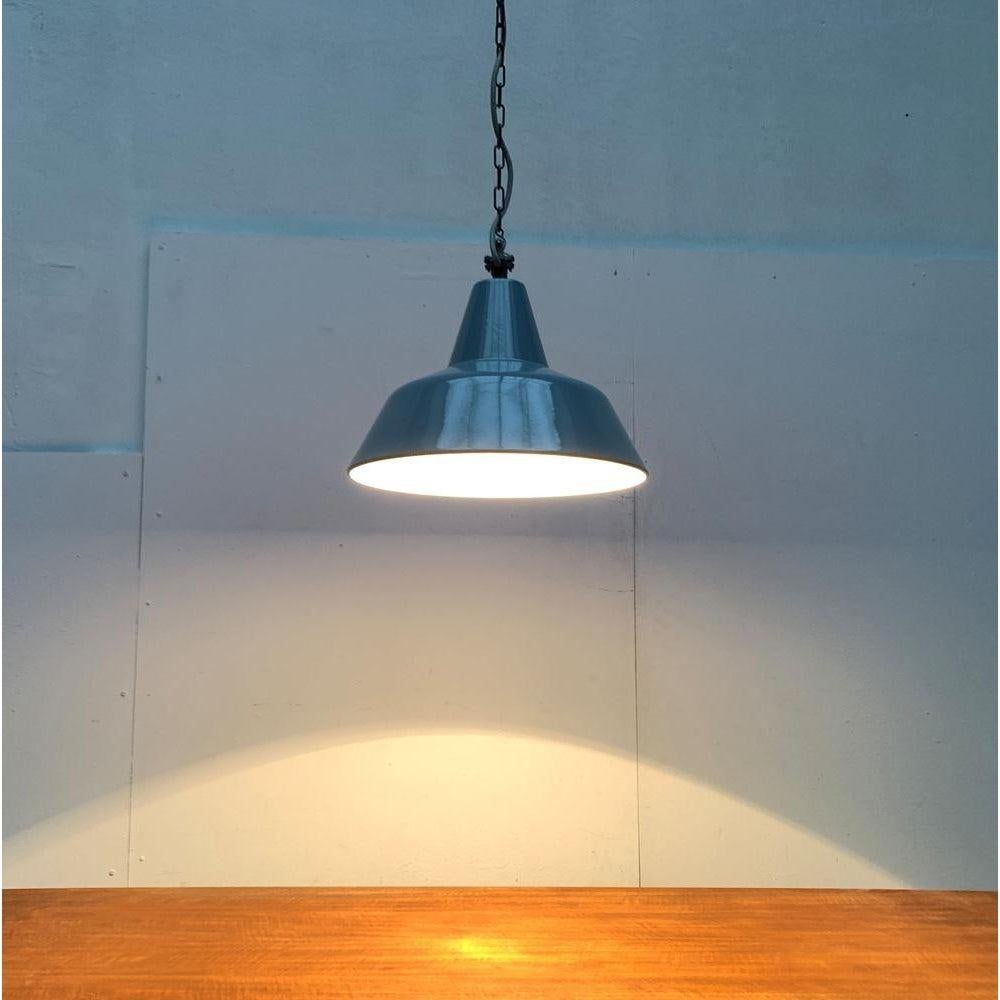 Lampada a sospensione di metà secolo di Emaille Workshop, anni '60 in vendita 5