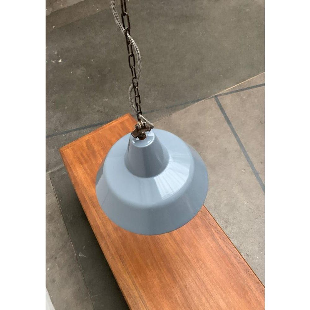 Mid-Century moderno Lampada a sospensione di metà secolo di Emaille Workshop, anni '60 in vendita