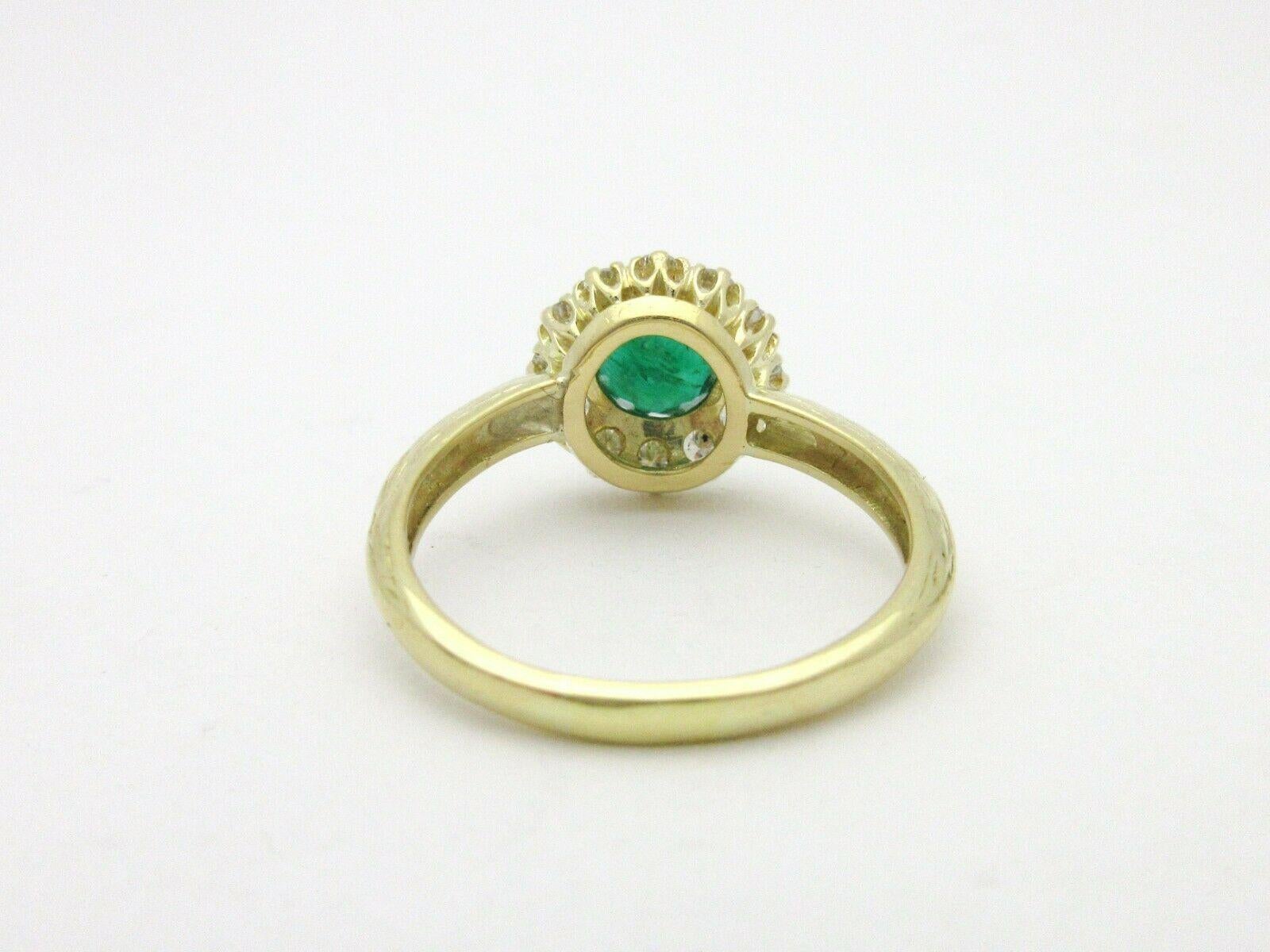Midcentury Emerald and Diamond Cluster Ring 18 Karat Yellow Gold (Retro)