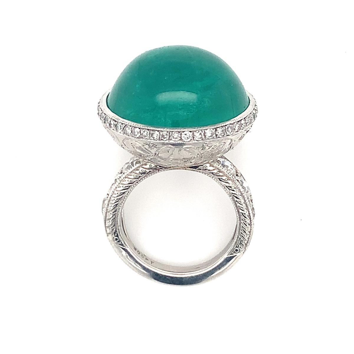 Mid-Century Emerald and Diamond Platinum Ring, circa 1950s For Sale 2