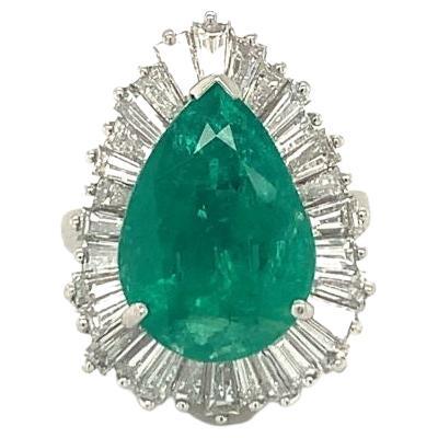 Platinring mit Smaragd und Diamant aus der Mitte des Jahrhunderts, um 1950