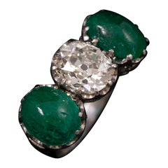 Anello a tre pietre con diamante e smeraldo di metà secolo, in platino, portoghese, anni 1950-1960