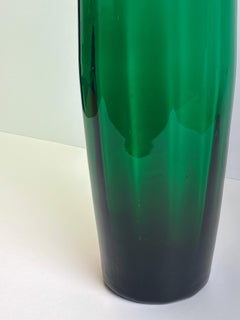Vase de sol en verre soufflé vert émeraude du milieu du siècle par Empoli, Italie, années 1960