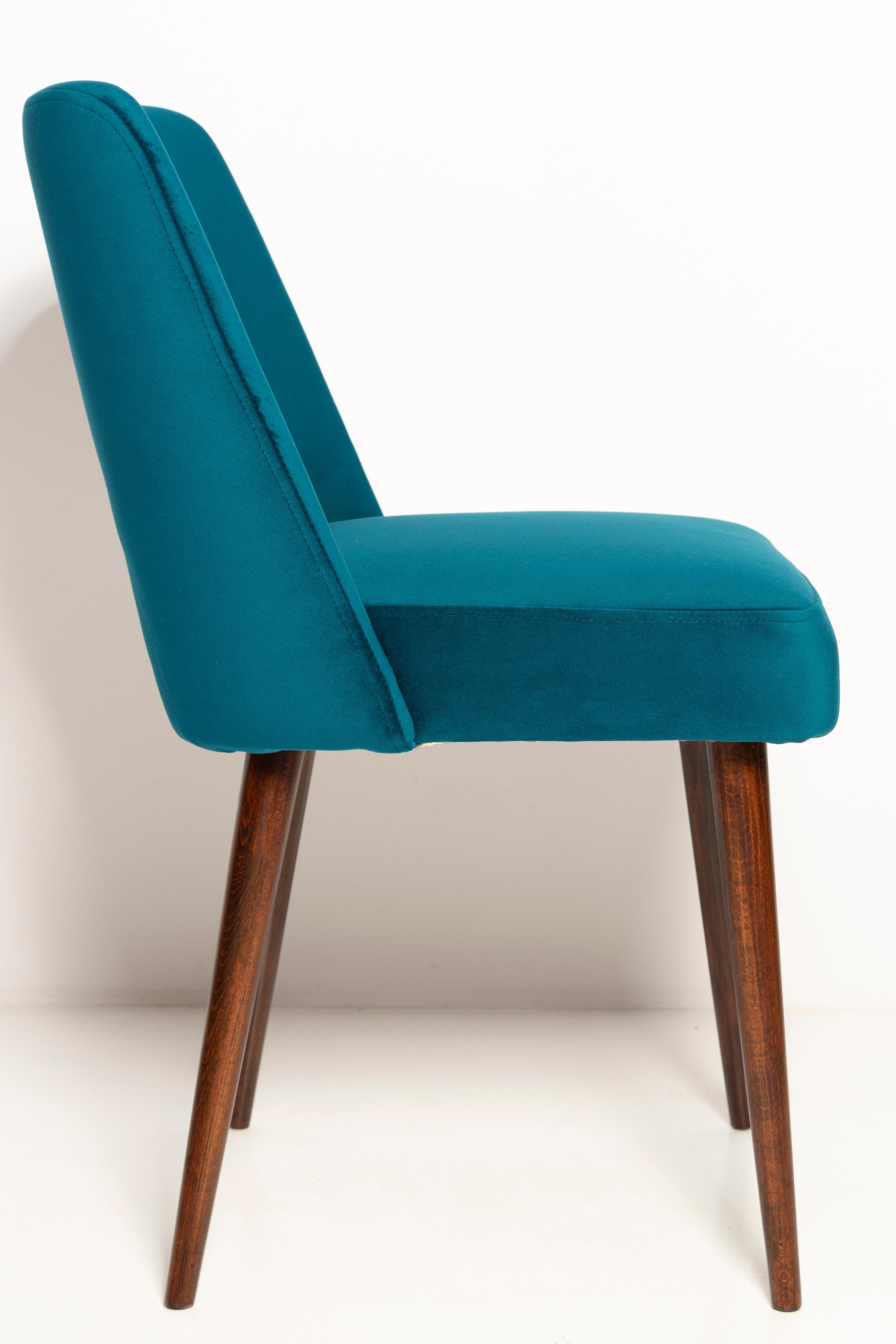 Mid-Century Modern Mid-Century Emerald Green Velvet 'Shell' Chair, Europe, 1960s For Sale