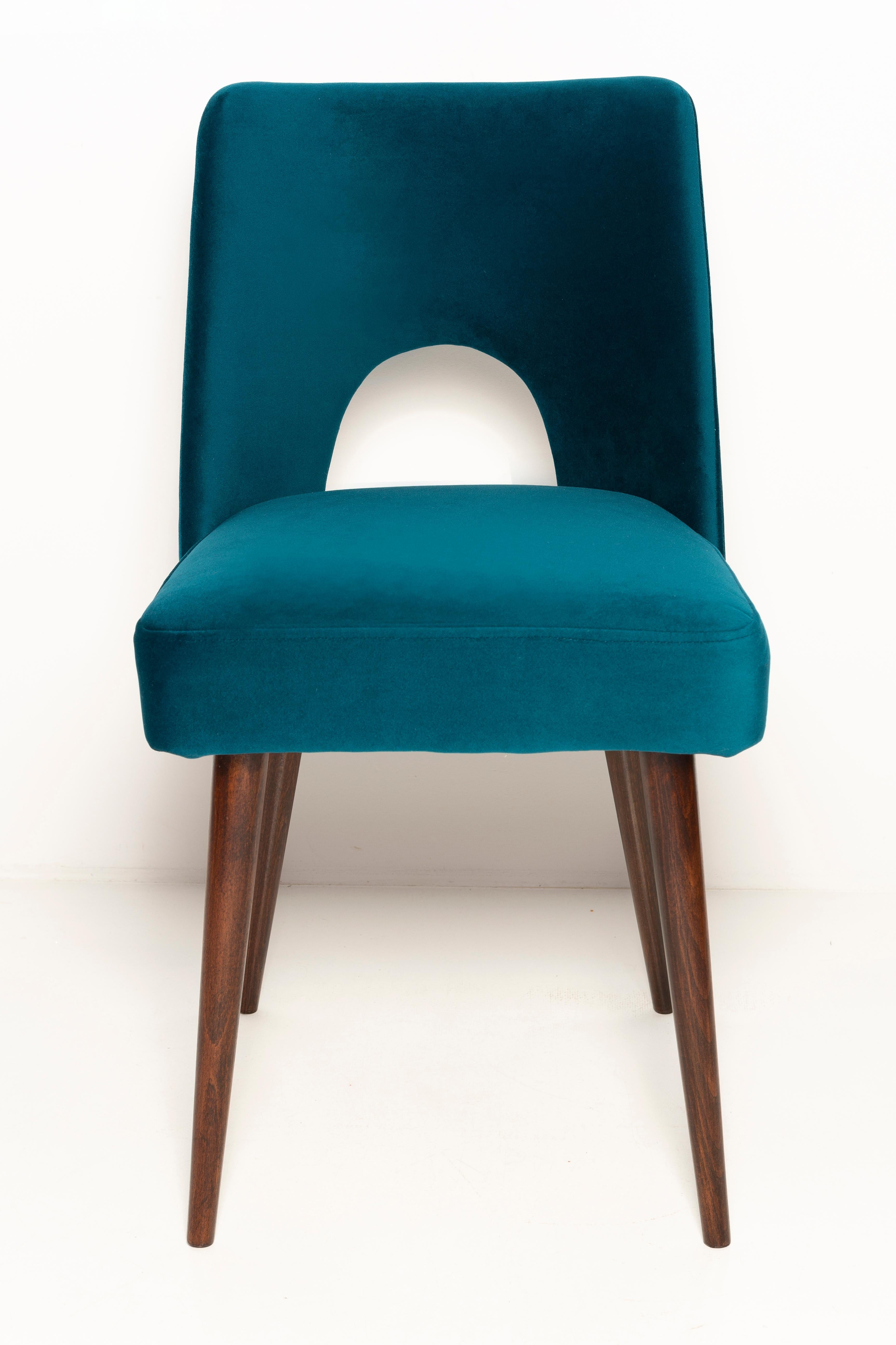 20th Century Mid-Century Emerald Green Velvet 'Shell' Chair, Europe, 1960s For Sale