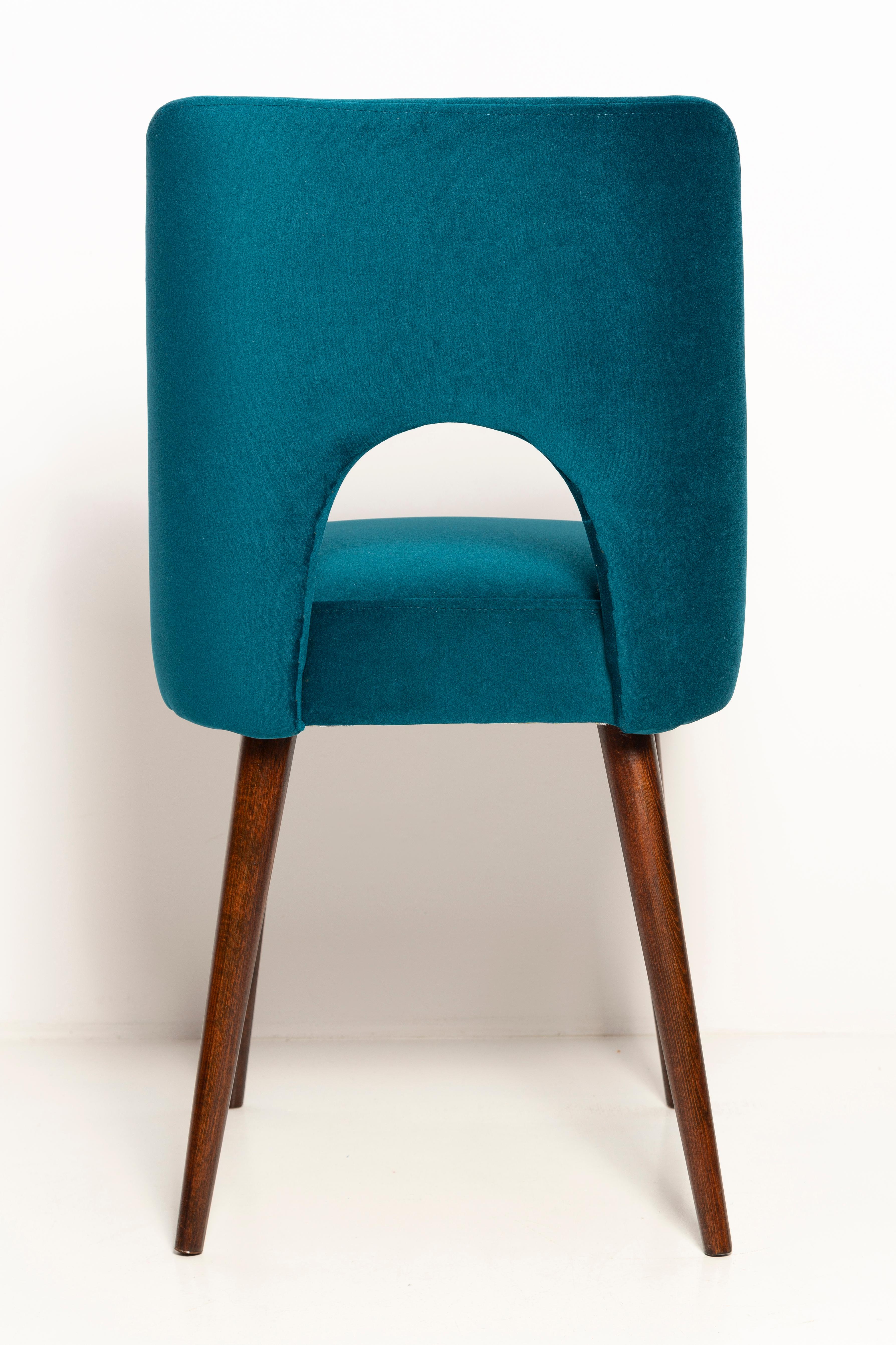 Mid-Century Emerald Green Velvet 'Shell' Chair, Europe, 1960s For Sale 1