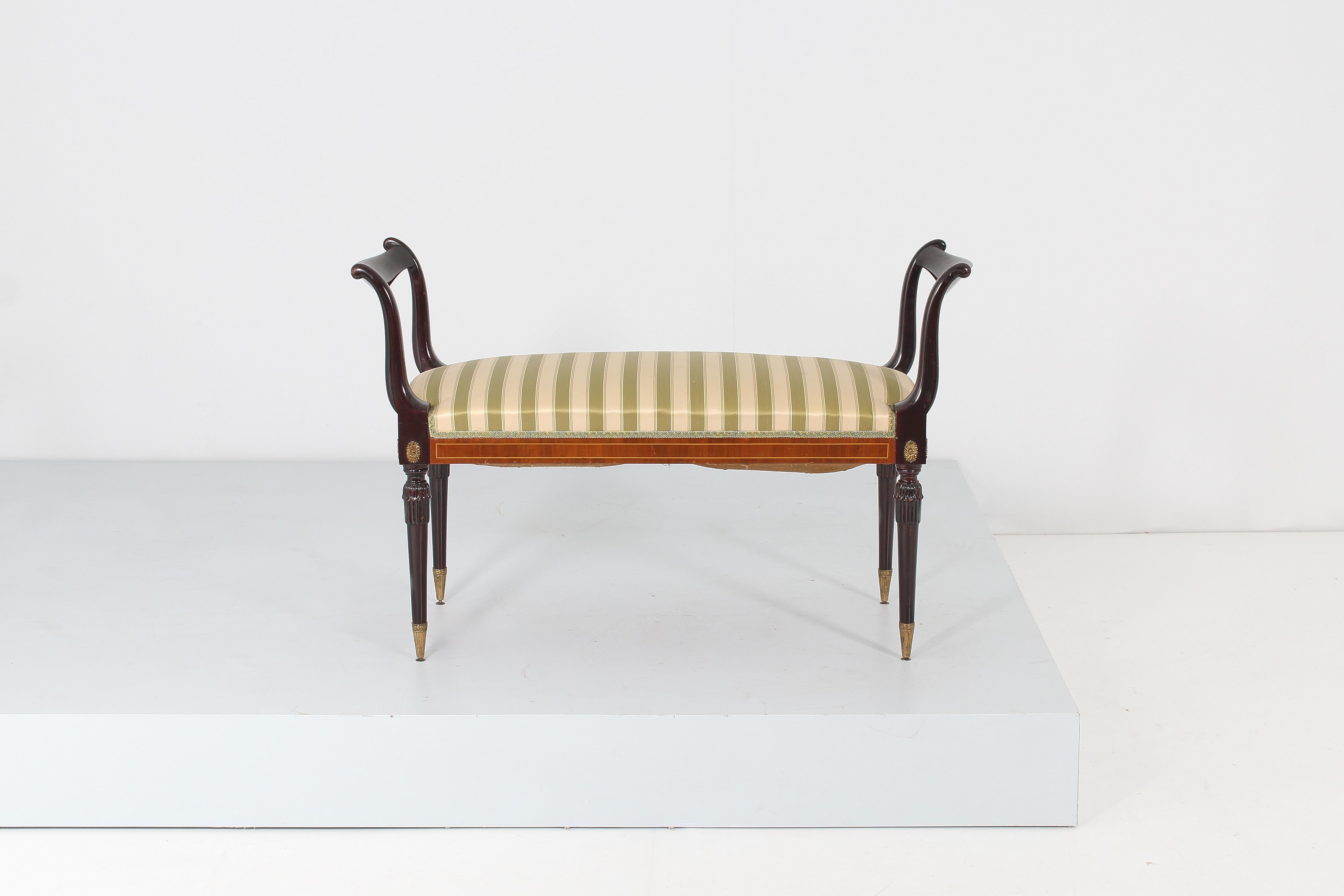 Mid-Century Emilio Lancia Wooden Bench with Striped Fabric , Italy, 1950s For Sale 1