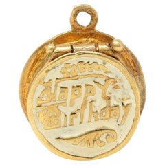 Charm a sorpresa per torta di compleanno vintage in oro 14 carati con smalto di metà secolo