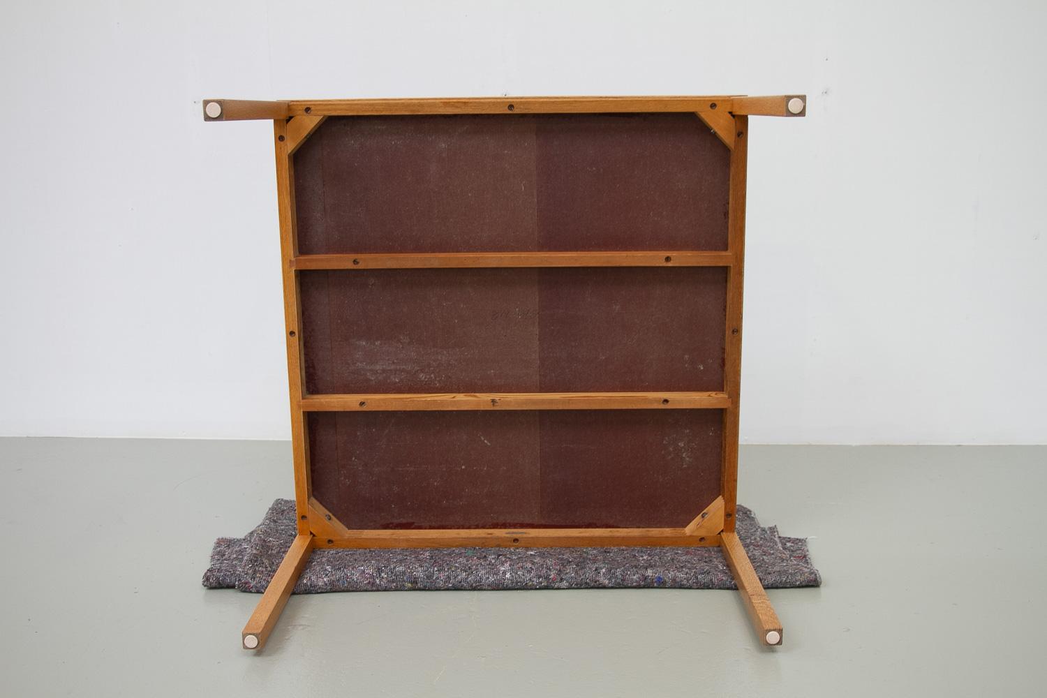 Table basse en Oak Oak émaillé du milieu du siècle par Törneman pour NK Sweden, années 1960. en vente 6