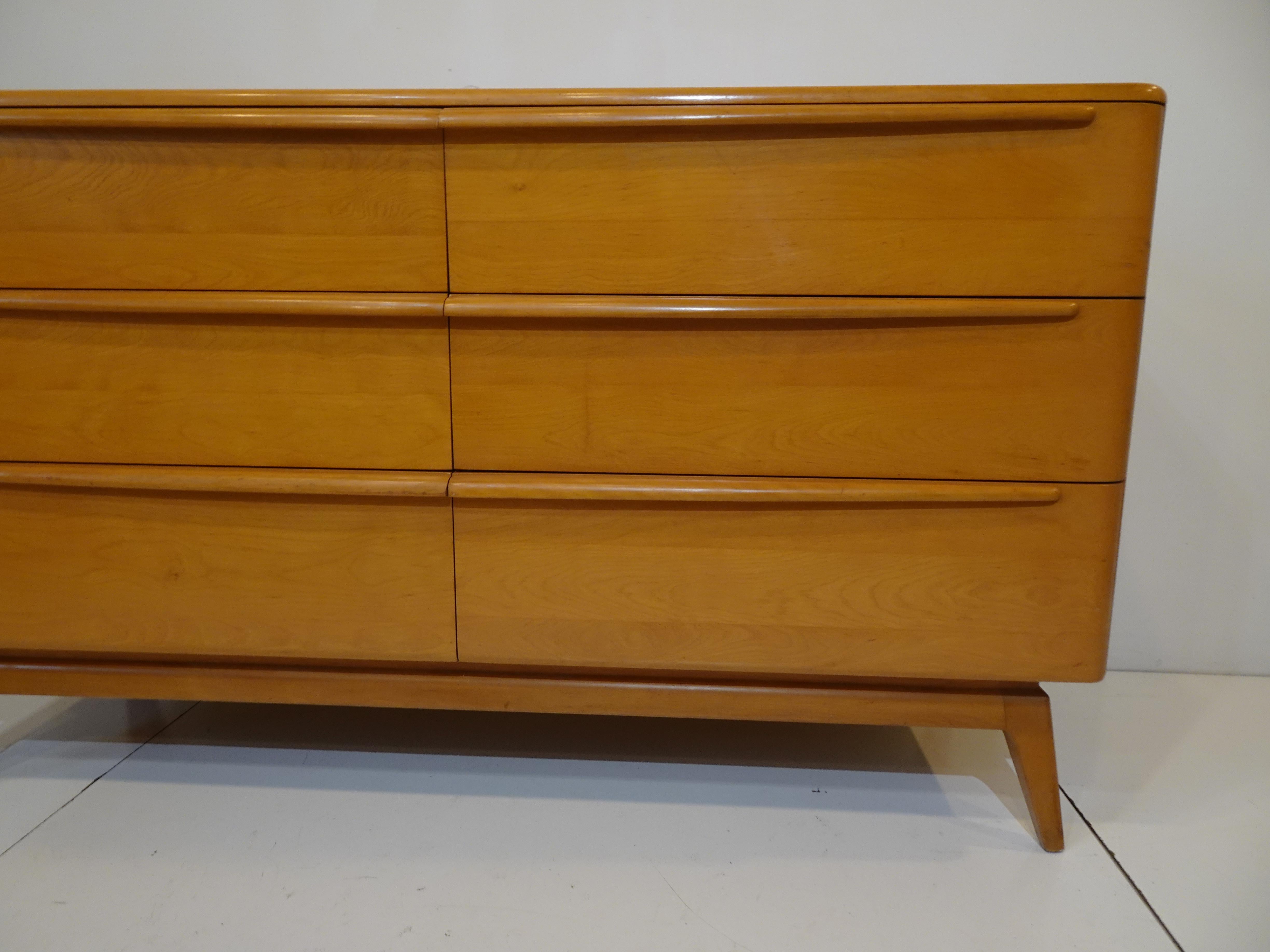 Mid-Century Encore Dresser Chest in Champagne by Heywood Wakefield 3