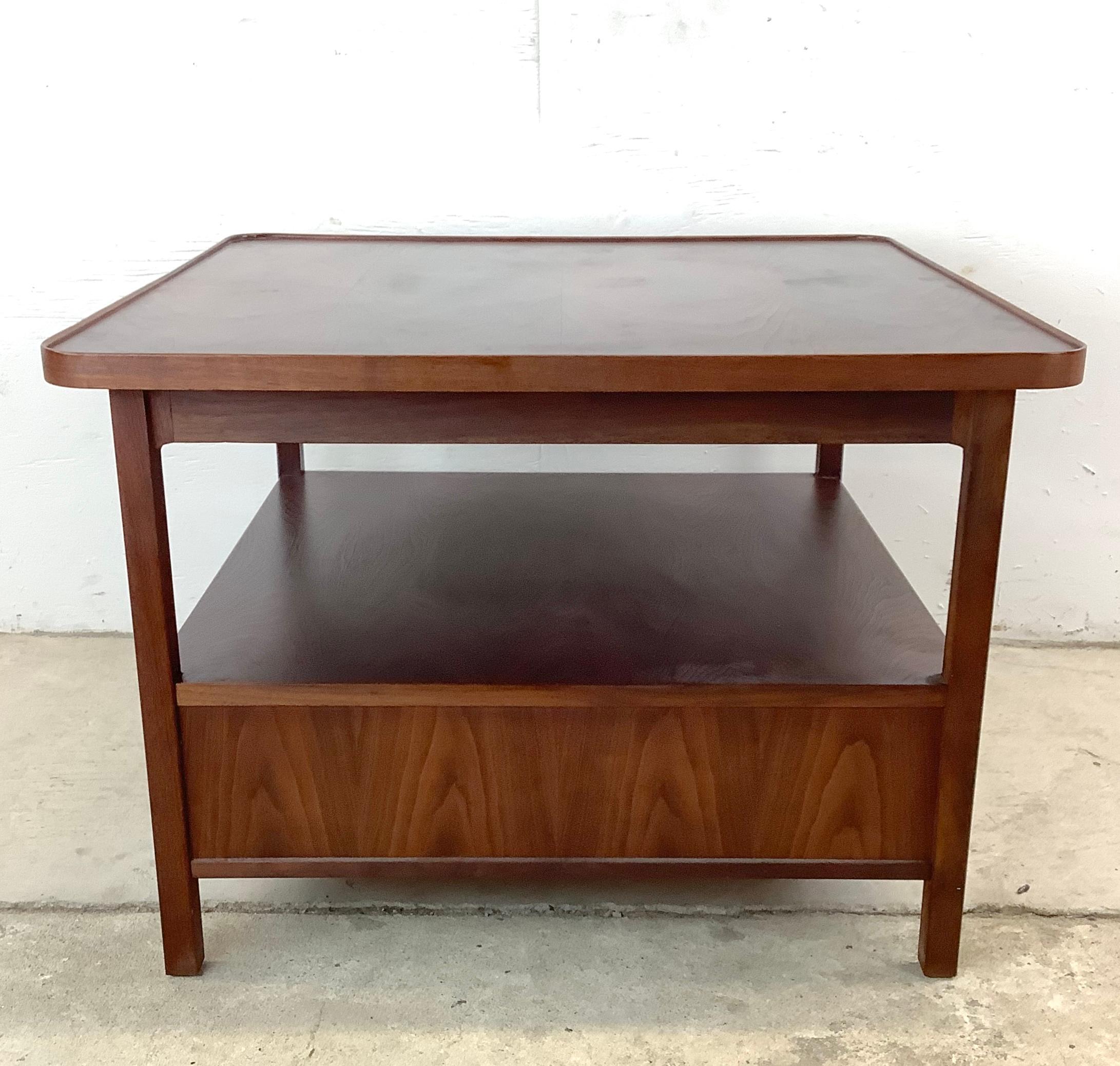 20th Century Mid-Century End Table attr. Jack Cartwright for Founders Furniture For Sale