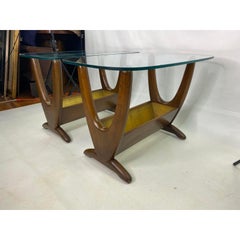 Ein Paar Beistelltische im Adrian Pearsall-Stil aus der Mitte des Jahrhunderts mit Pflanzgefäßen