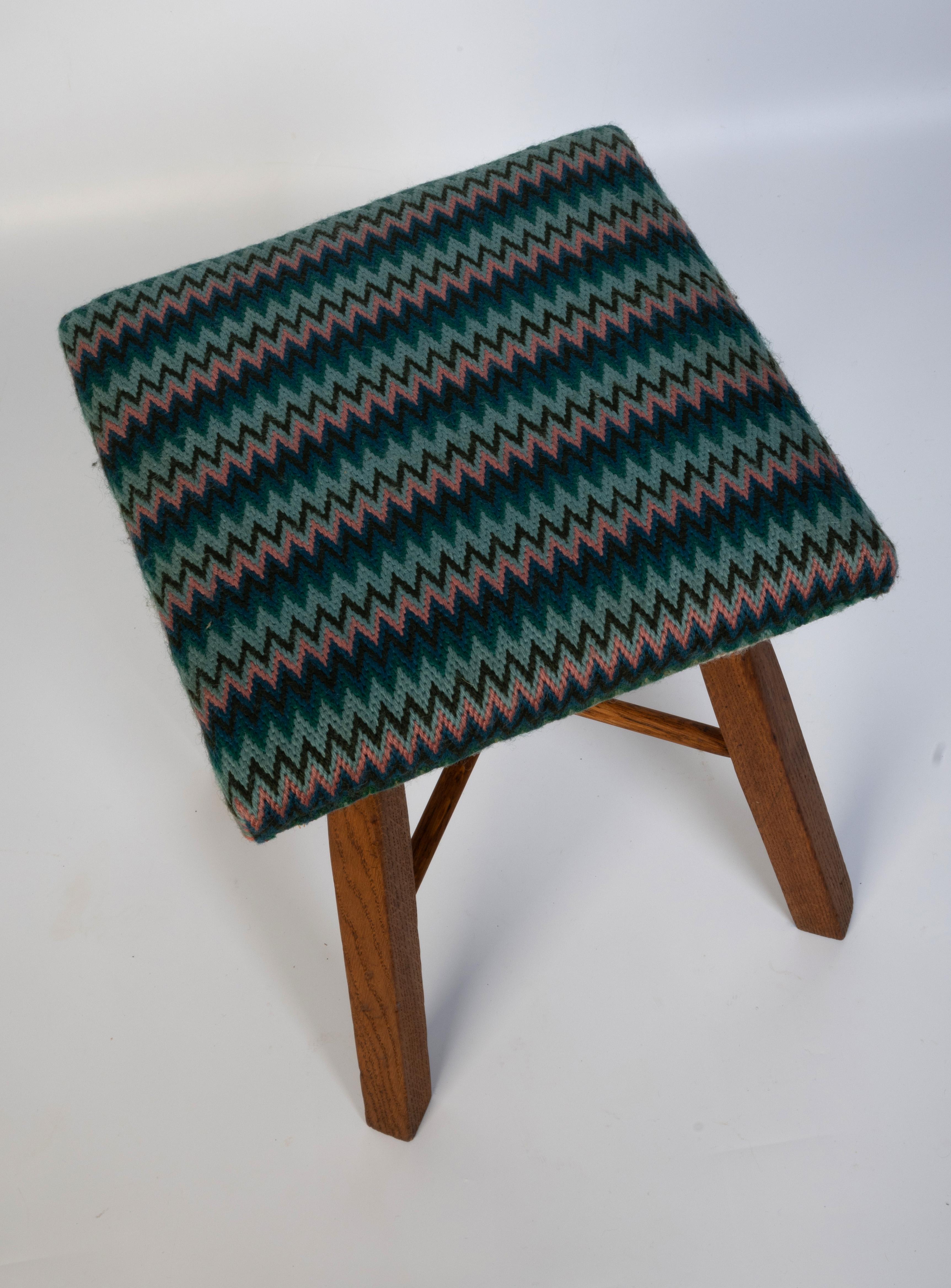 Mid Century English Arts And Crafts Oak Stool C.1950 For Sale 2