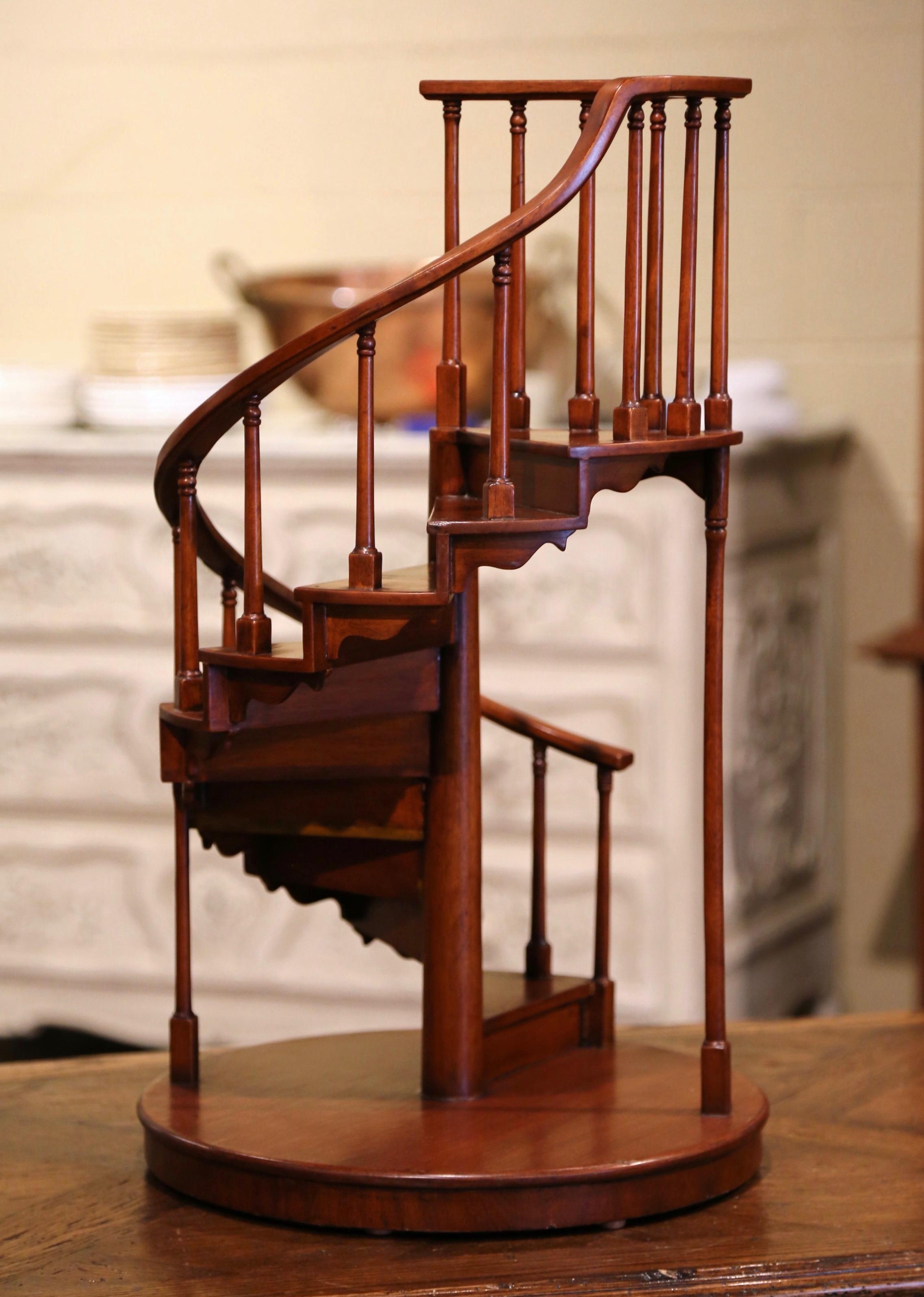 Midcentury English Carved Mahogany Miniature Circular Stair Model In Excellent Condition In Dallas, TX