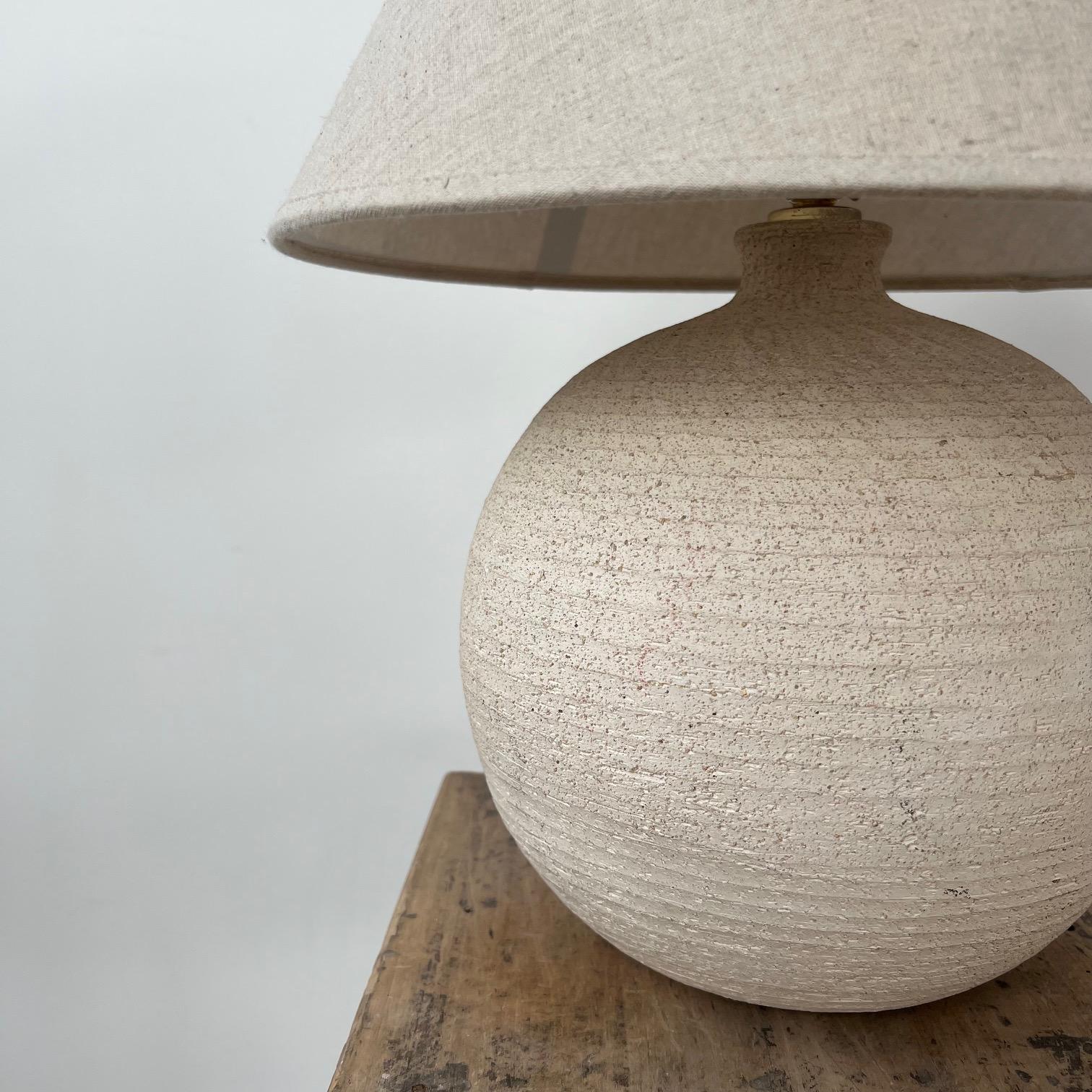 Mid-Century English Ceramic Table Lamp In Good Condition In London, GB