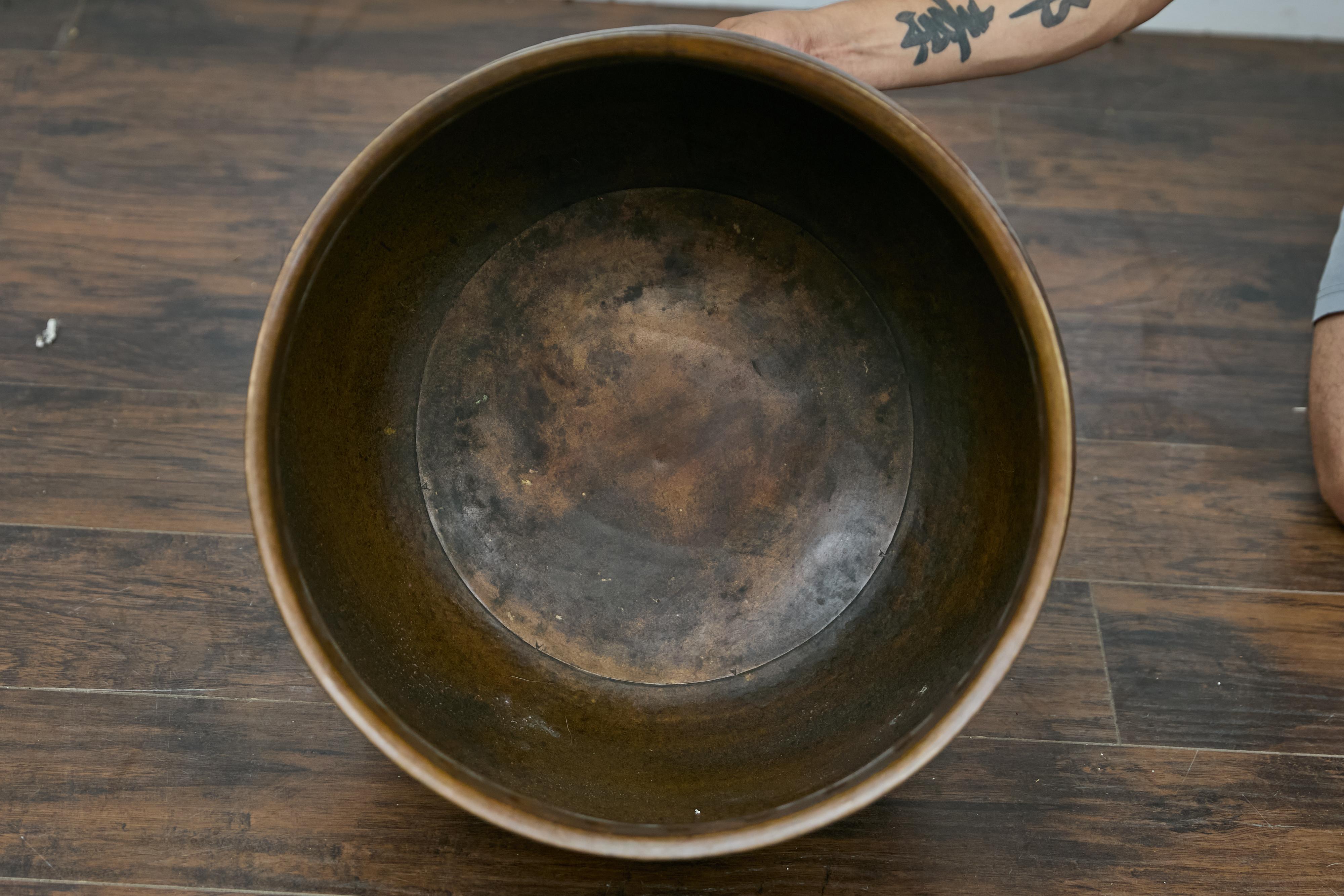 Mid-Century English Copper Planter with Paw Feet - Arts and Crafts Style For Sale 8
