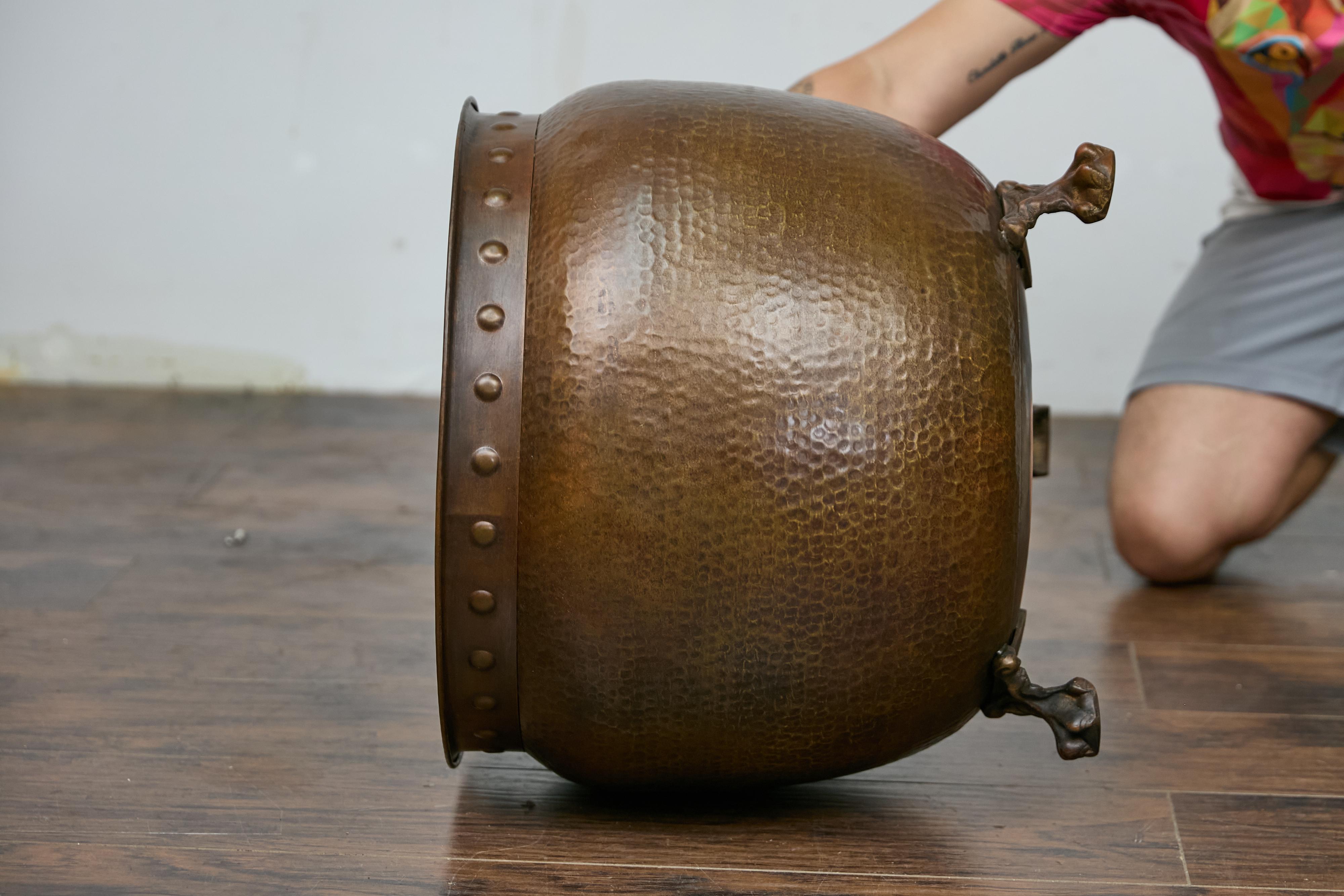 Mid-Century English Copper Planter with Paw Feet - Arts and Crafts Style For Sale 1