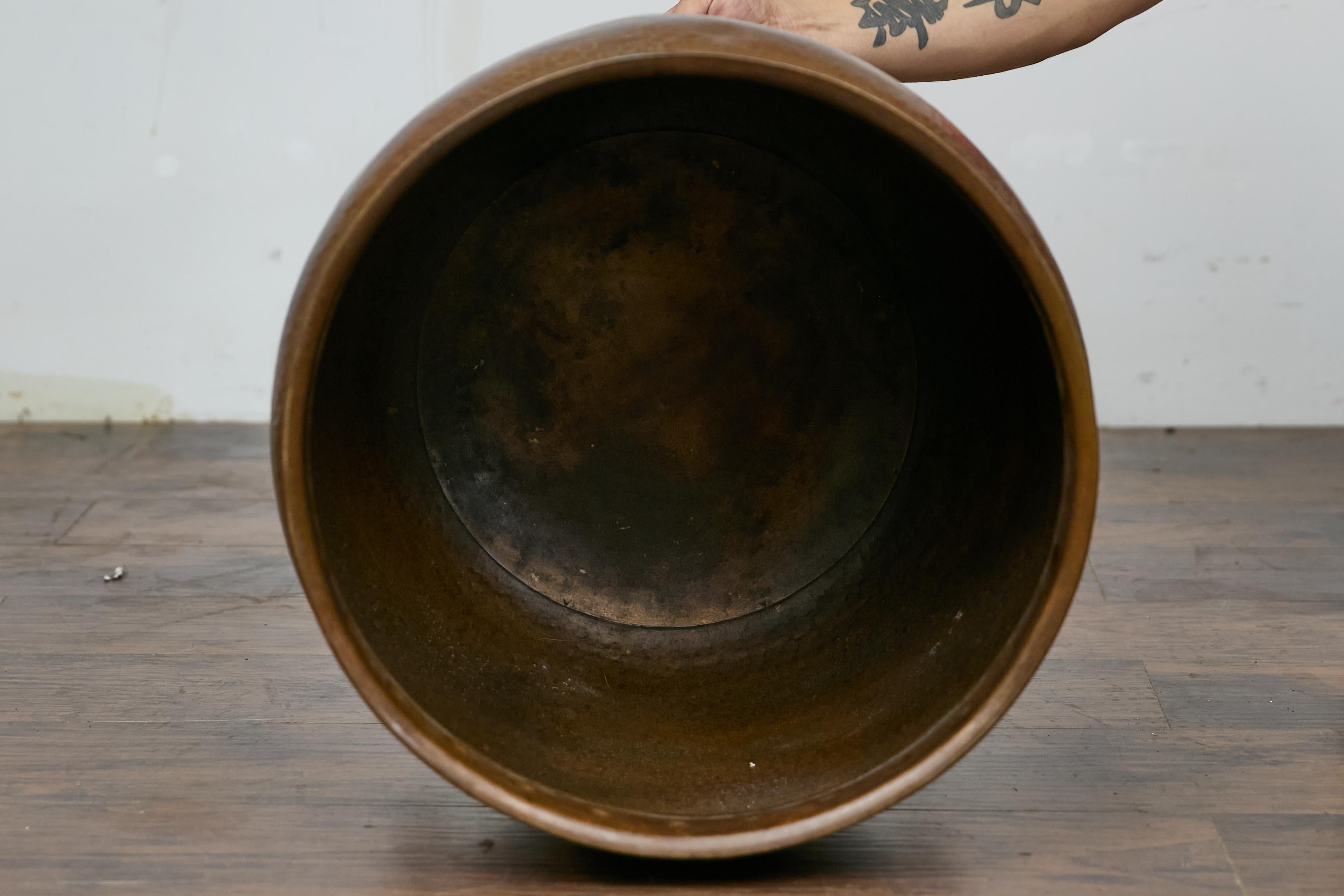 Mid-Century English Copper Planter with Paw Feet - Arts and Crafts Style For Sale 3