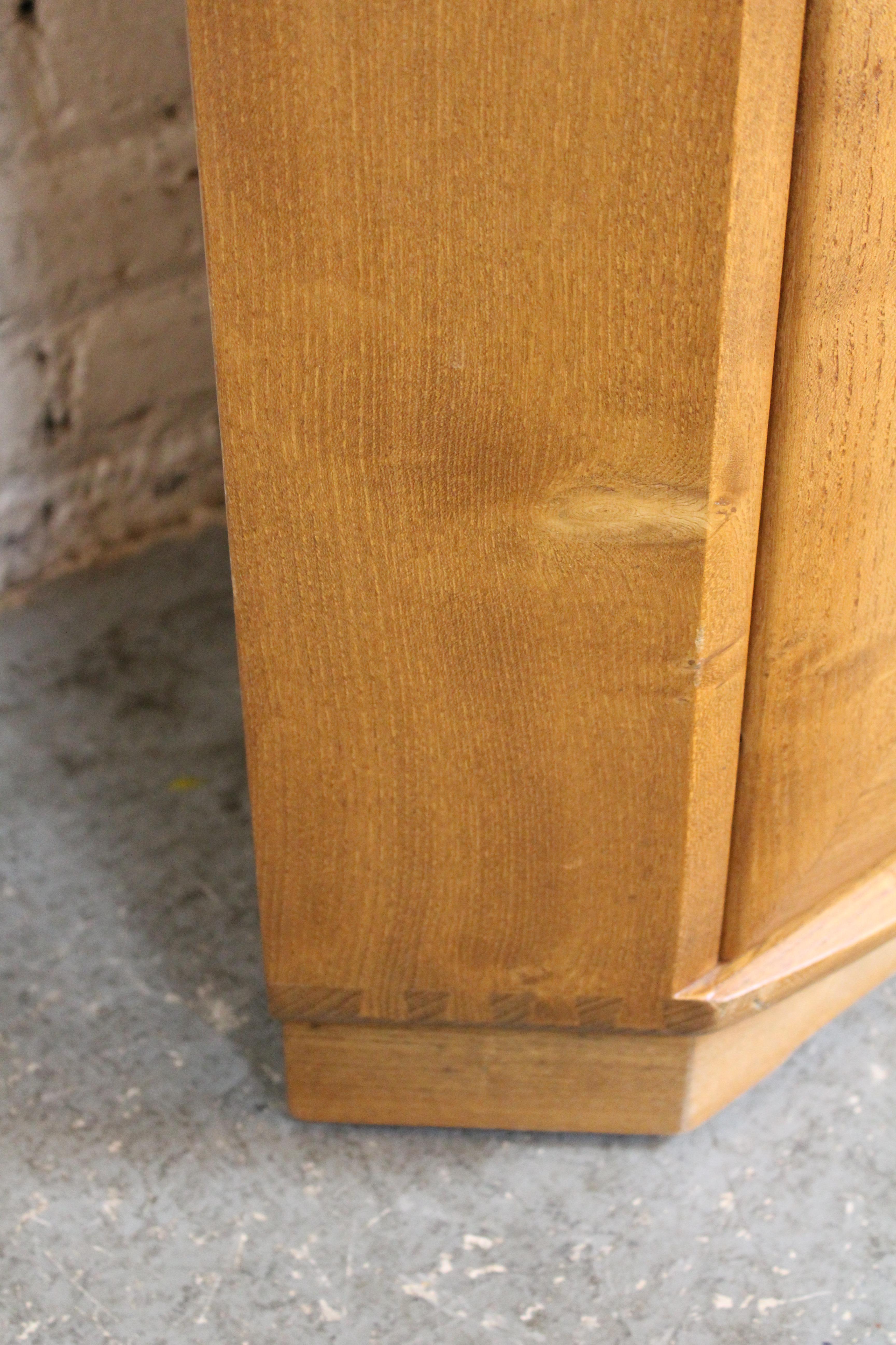 Mid-Century English Elm Corner Cupboard by Ercol For Sale 6