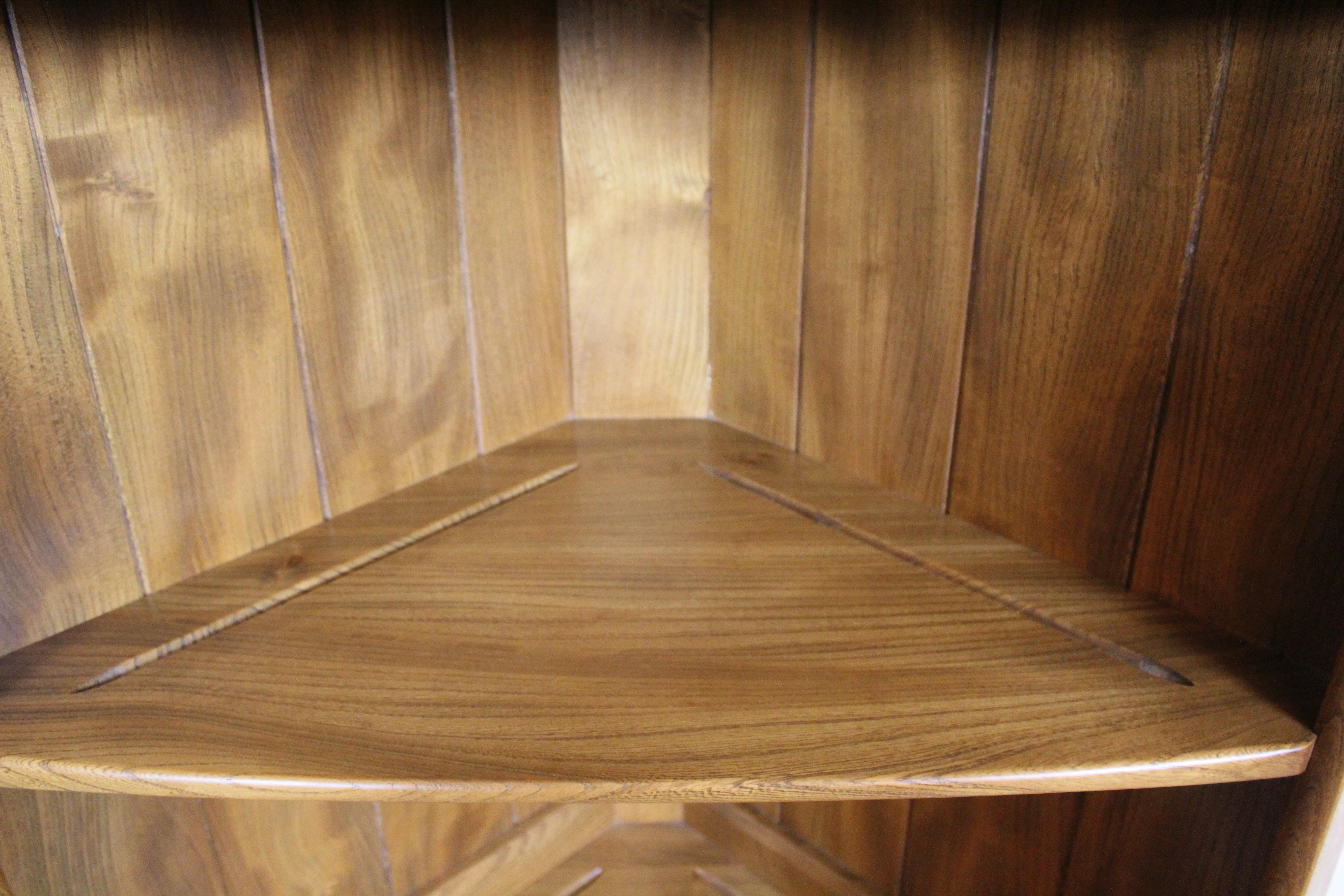 Mid-Century English Elm Corner Cupboard by Ercol For Sale 9