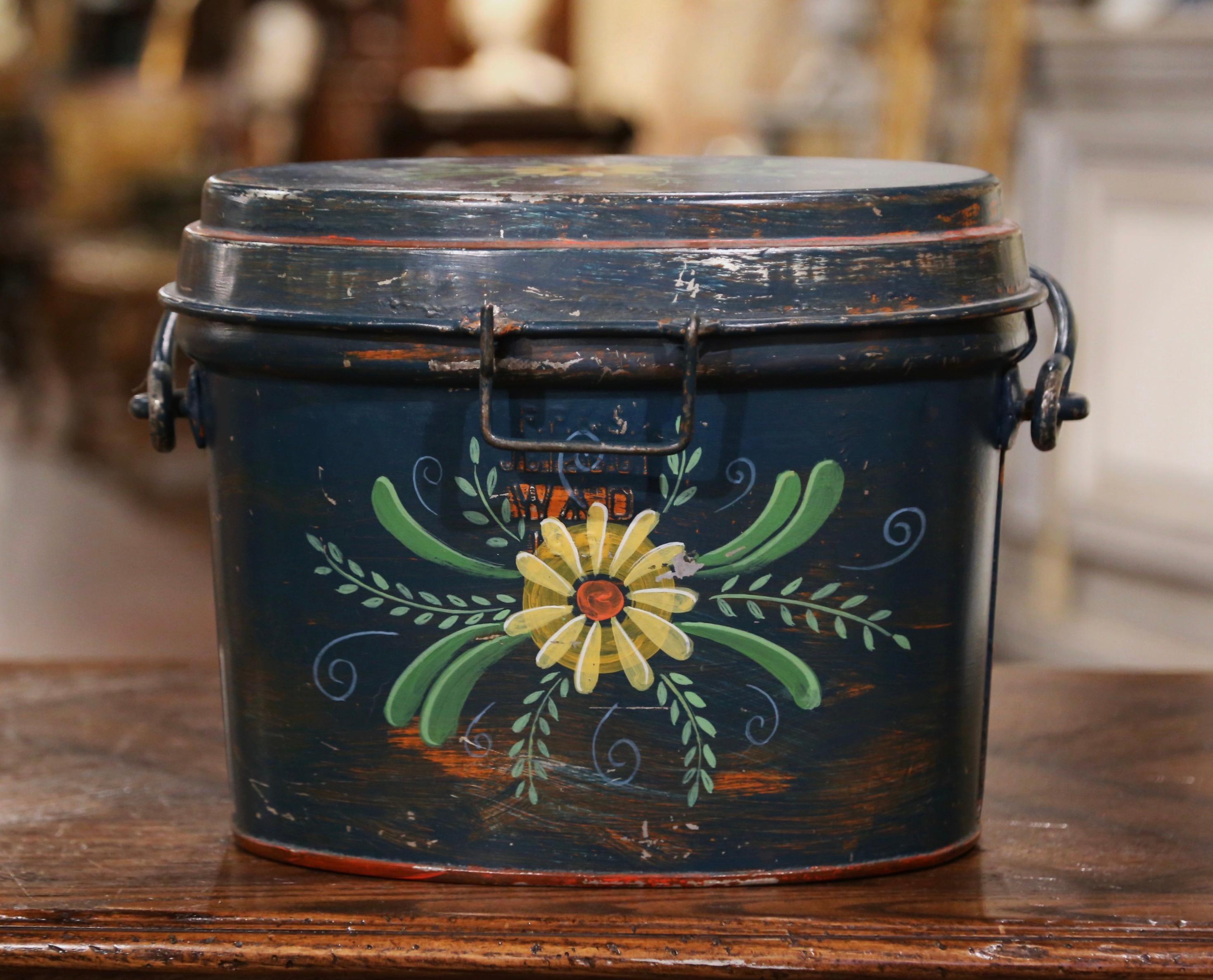 Hand-Painted Mid-Century English Hand Painted Tole Bucket and Lid with Foliage Motifs For Sale