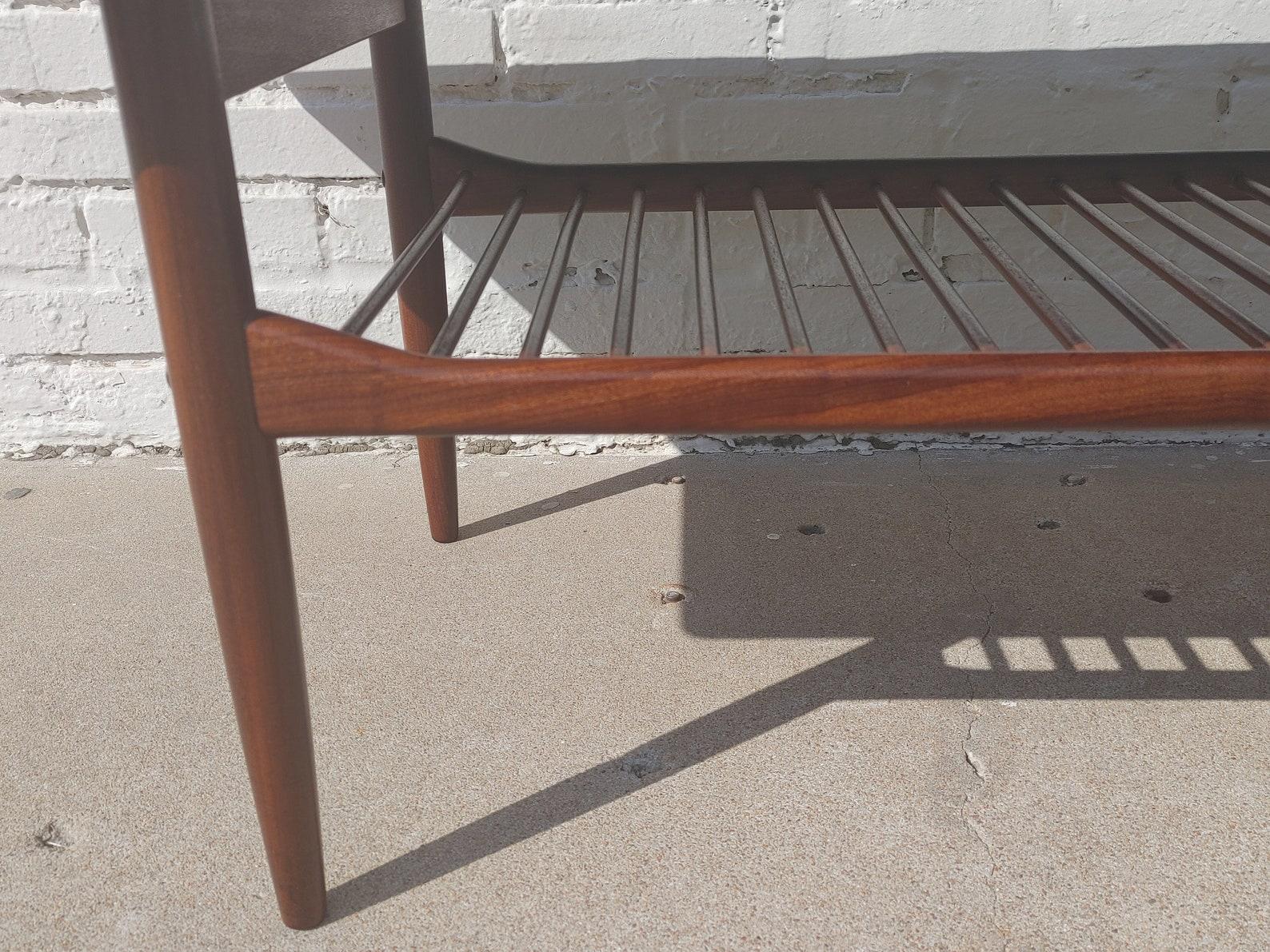 Mid Century English Modern Coffee Table by Kofod Larsen In Good Condition For Sale In Tulsa, OK