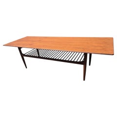 Mesa de centro moderna inglesa de mediados de siglo de Kofod Larsen