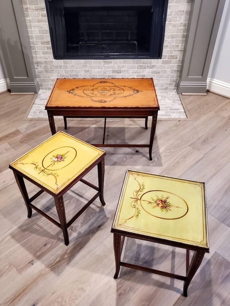 Wood Mid-Century English Regency Adam Style Mahogany Nesting Tables, Set of 3 For Sale