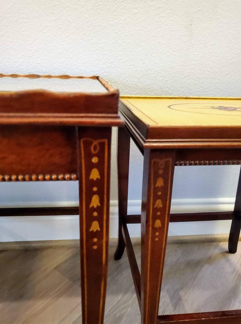 Mid-Century English Regency Adam Style Mahogany Nesting Tables, Set of 3 For Sale 4