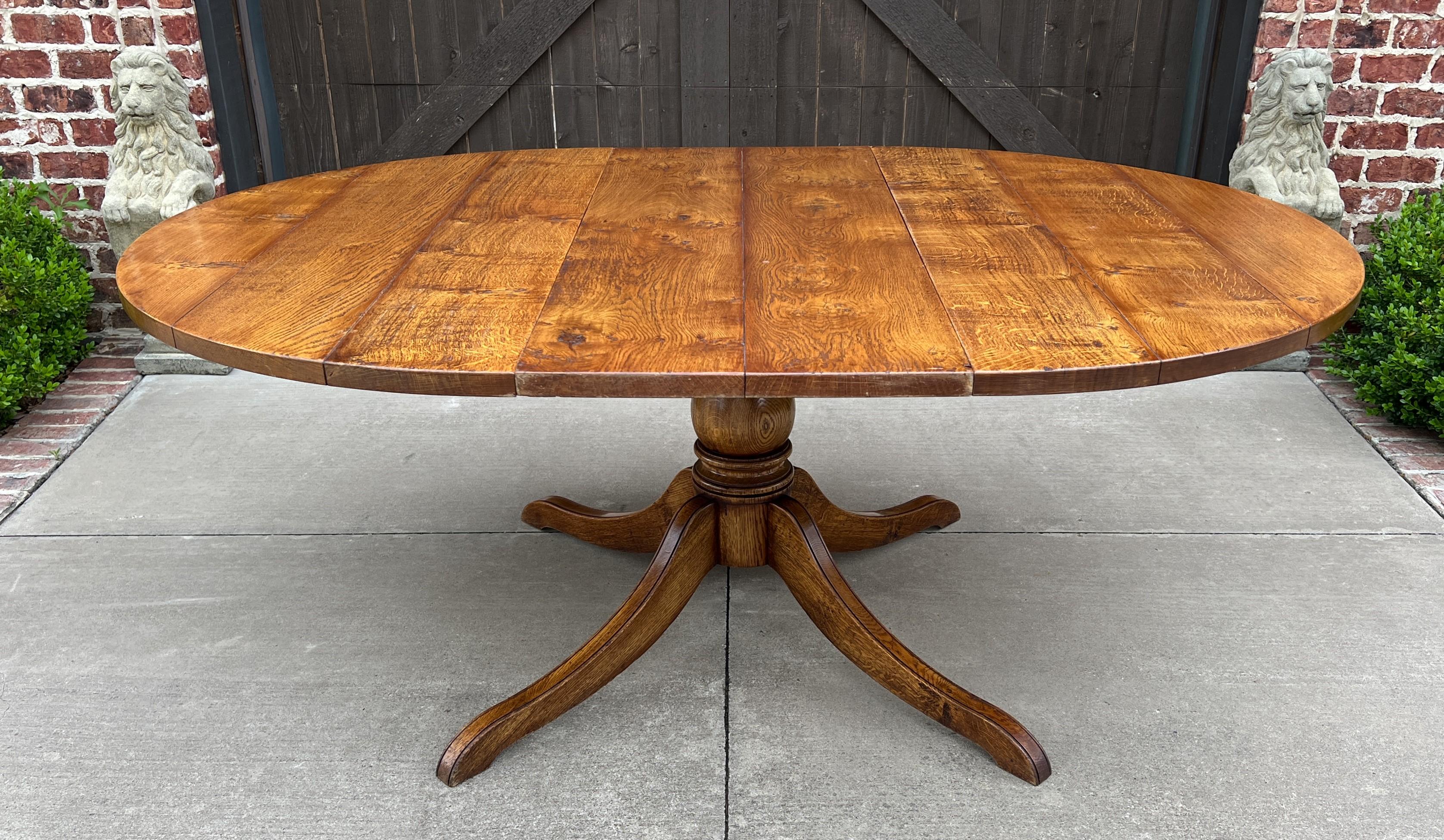 Midcentury English Round/Oval Dining Table Pedestal Base with Leaf Oak, c. 1940s 8