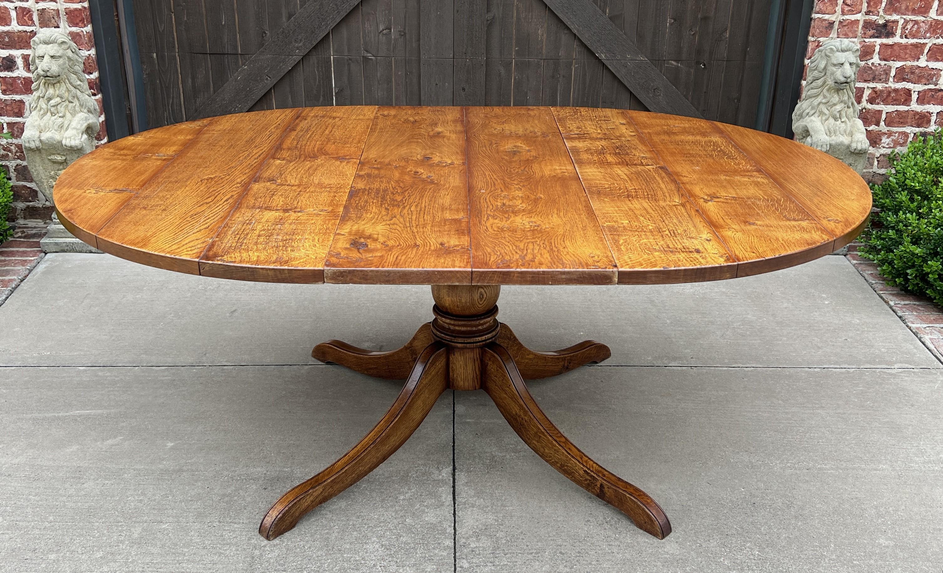 Midcentury English Round/Oval Dining Table Pedestal Base with Leaf Oak, c. 1940s 1
