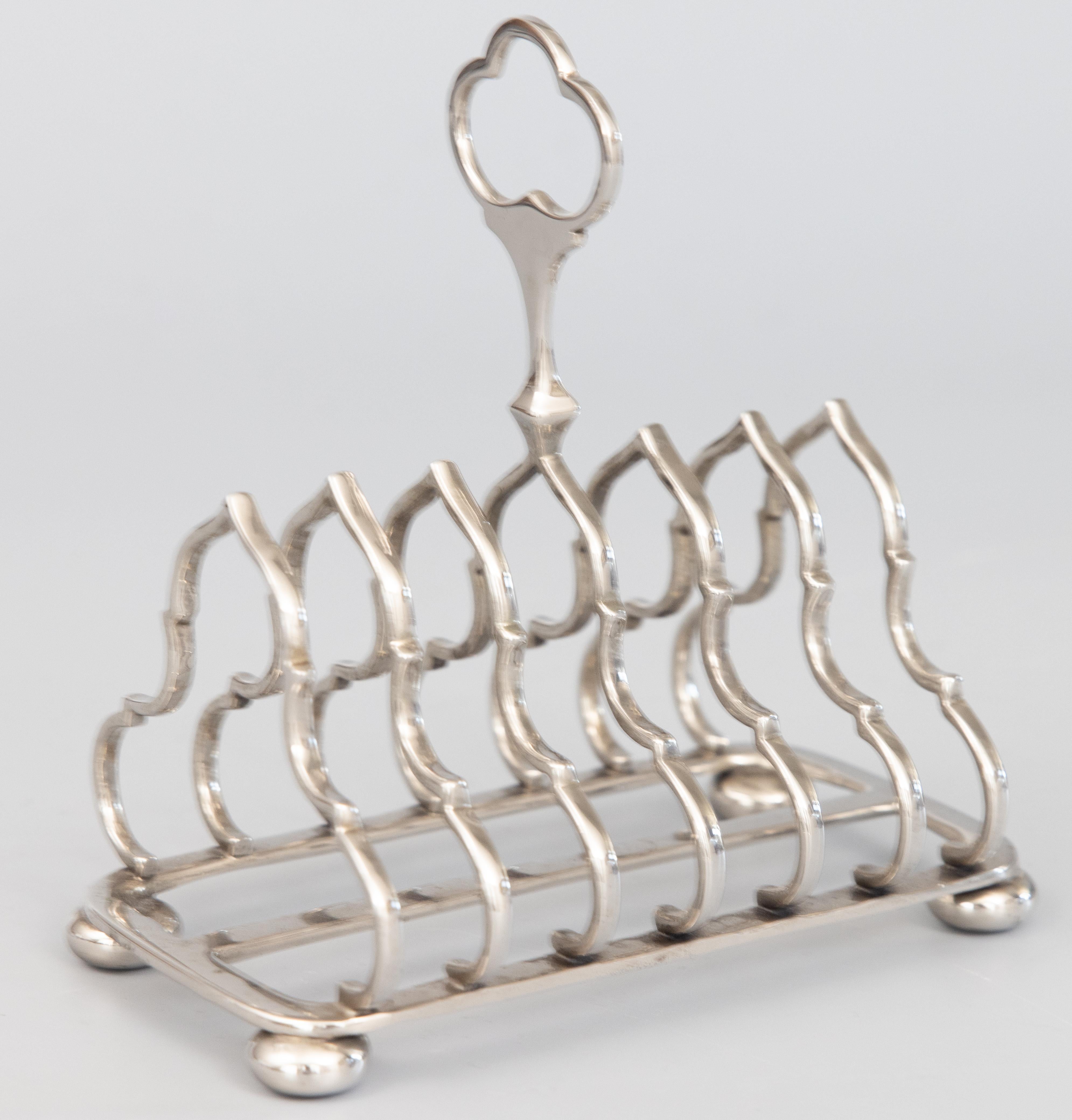 Mid-Century English Silver Plate Toast Rack In Good Condition In Pearland, TX