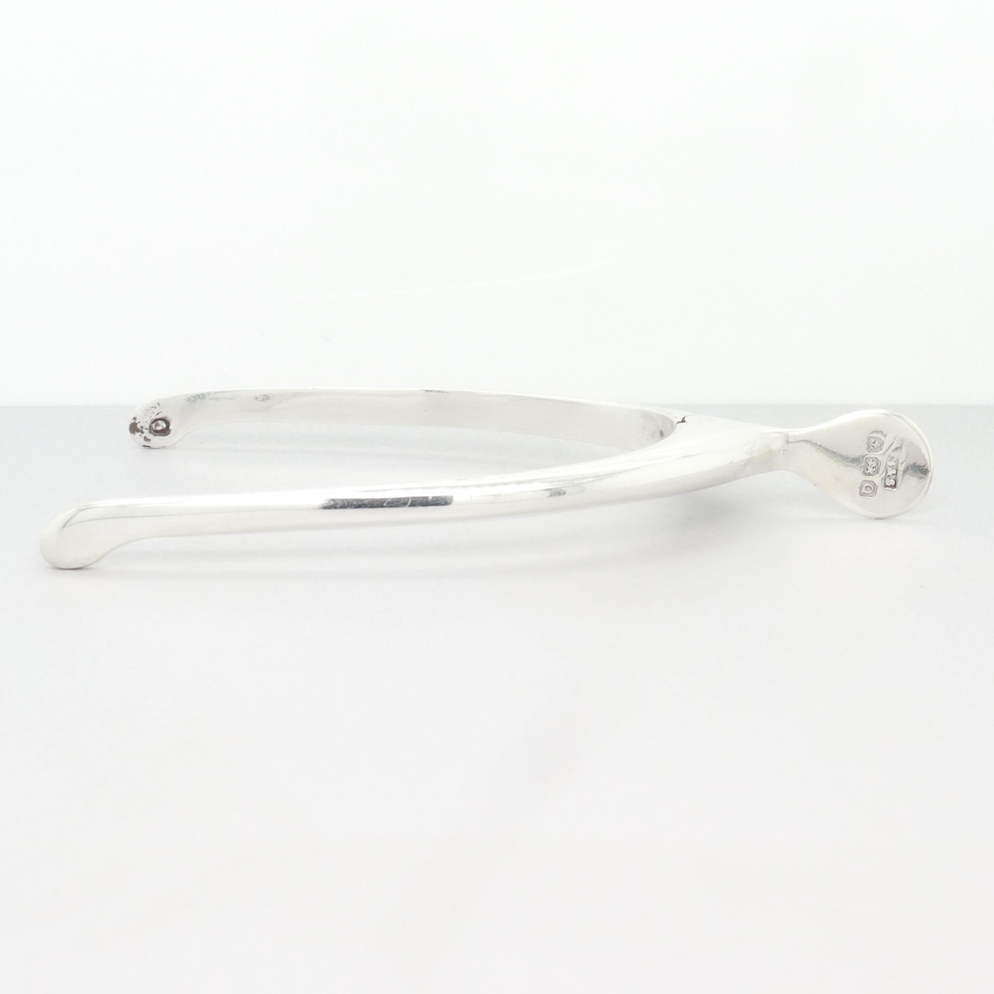 Argento 925 Zuccheriera inglese di metà secolo in argento sterling figurata a forma di spina di pesce in vendita