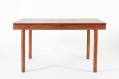 Tavolo da pranzo allungabile in teak inglese di White & Newton, metà secolo.