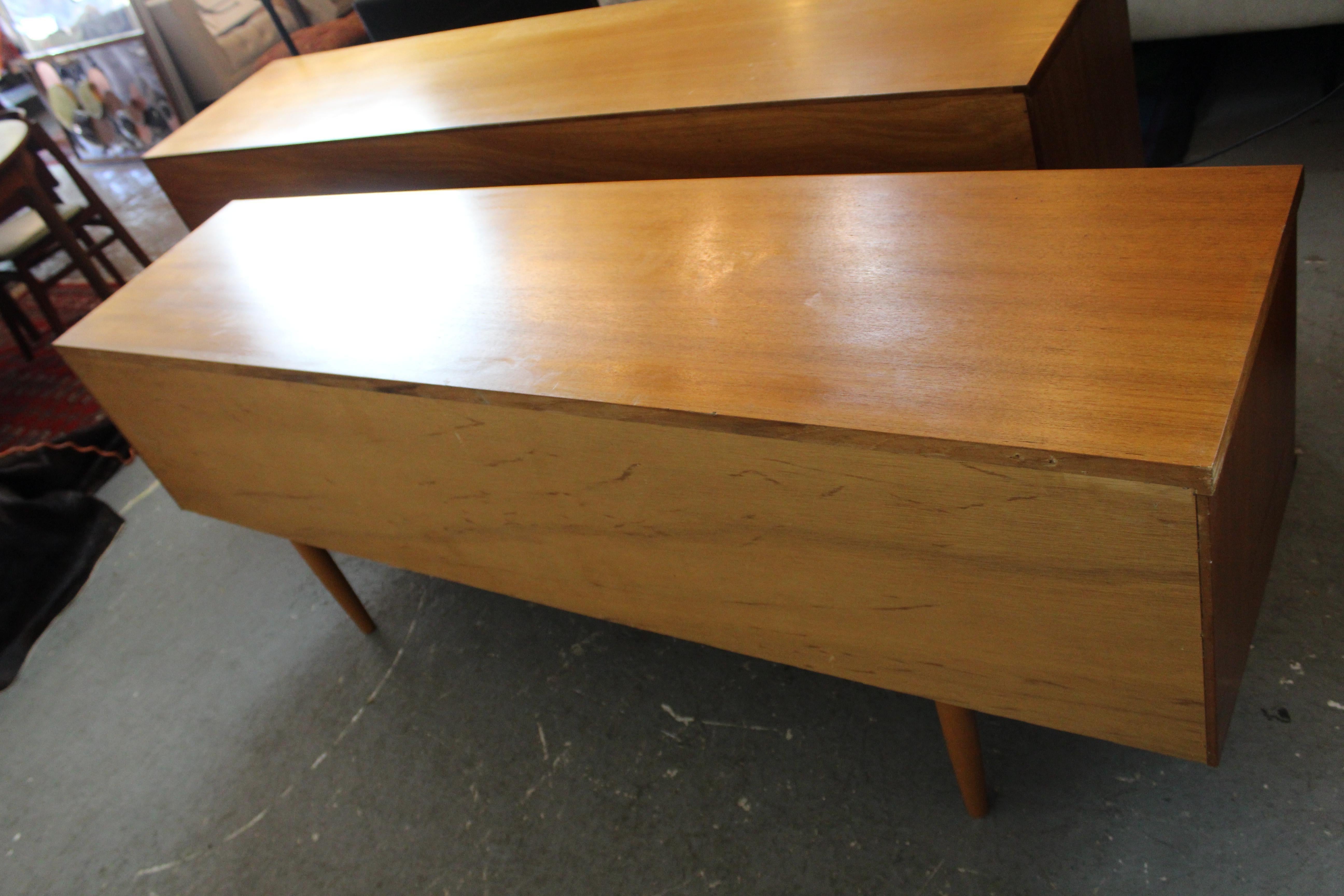 Englisches Teakholz-Sideboard aus der Jahrhundertmitte von Portwood Furniture 7