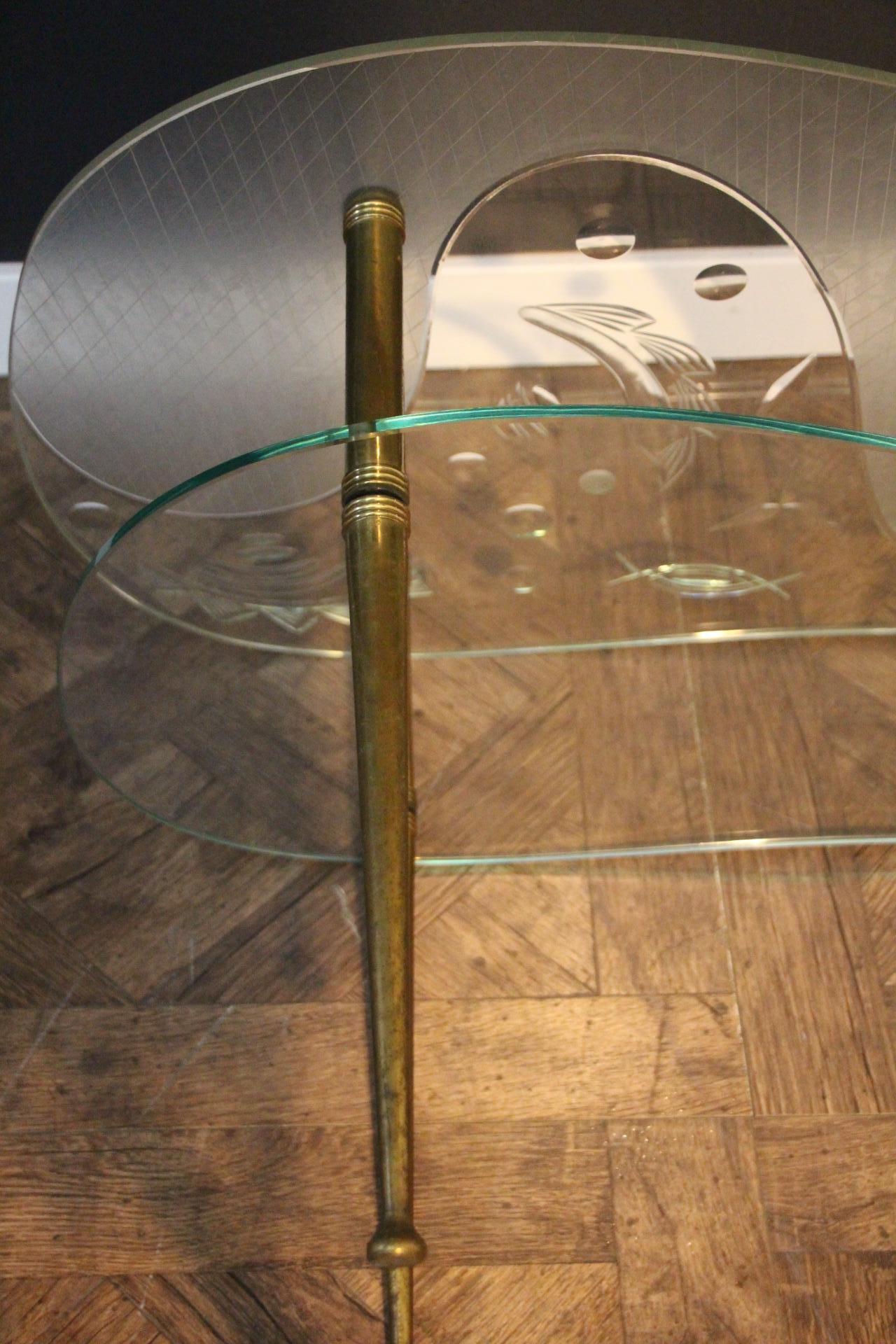 Mid Century Engraved Clear Glass Coffee Table For Sale 3