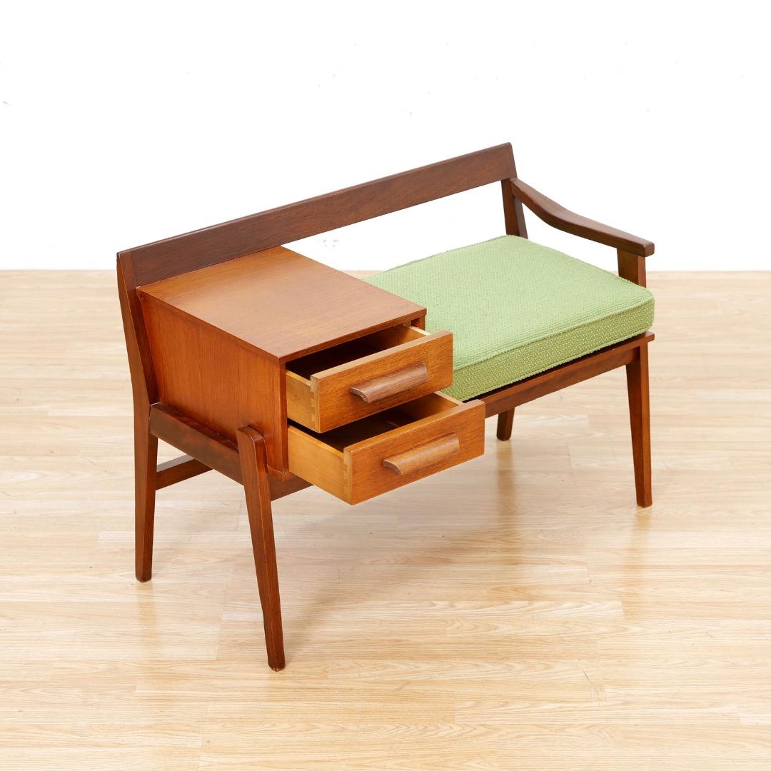 Banco de entrada Mid Century en teca y verde en Bueno estado para la venta en Los Angeles, CA