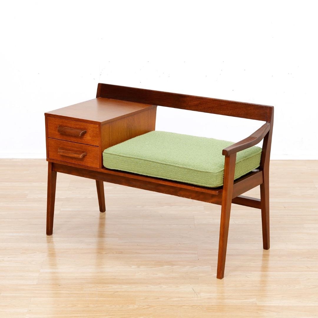 Banco de entrada Mid Century en teca y verde en venta 1