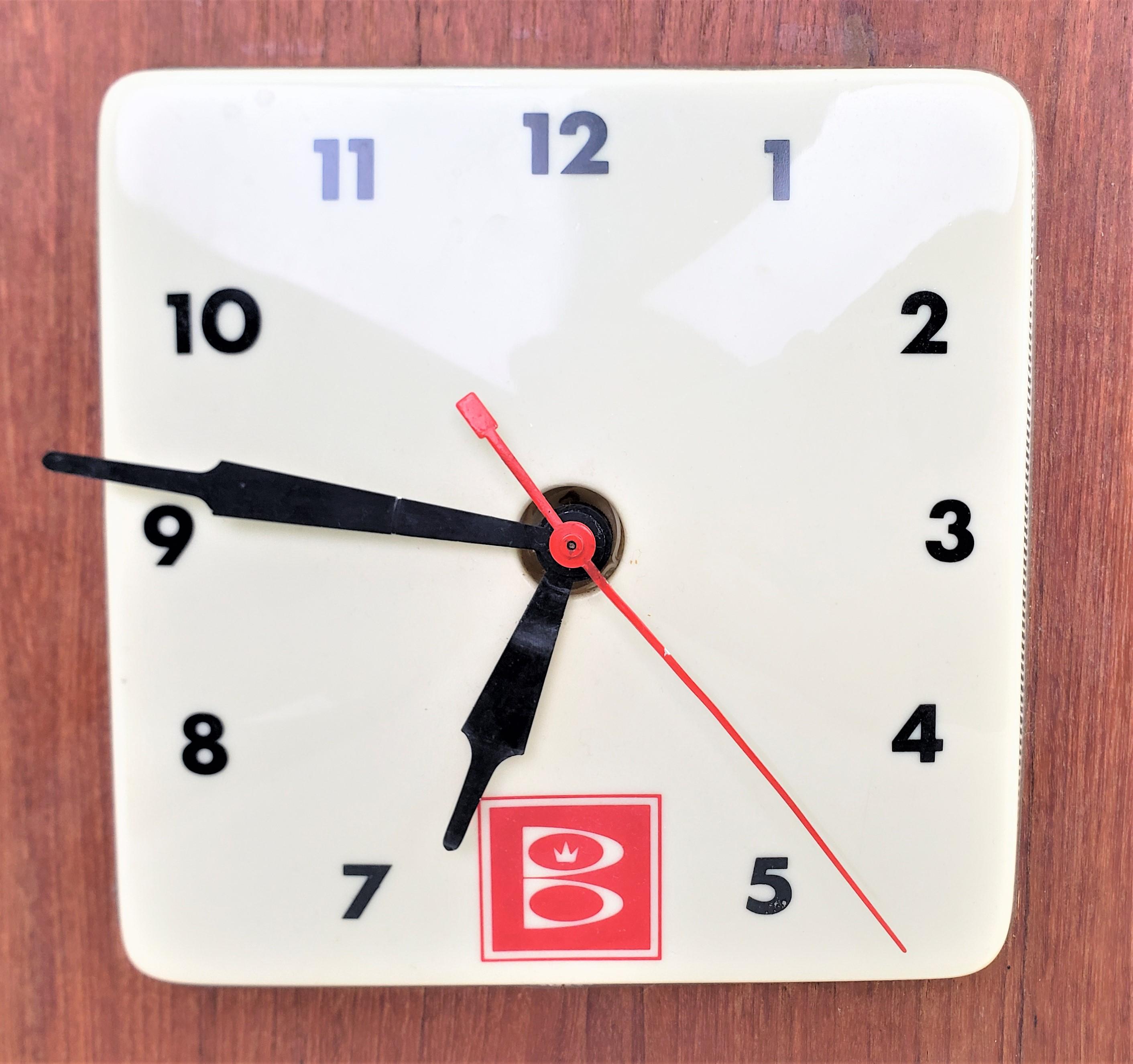 Mid-Century Era Brunswick Bowling Lighted Advertising Wall Clock 4