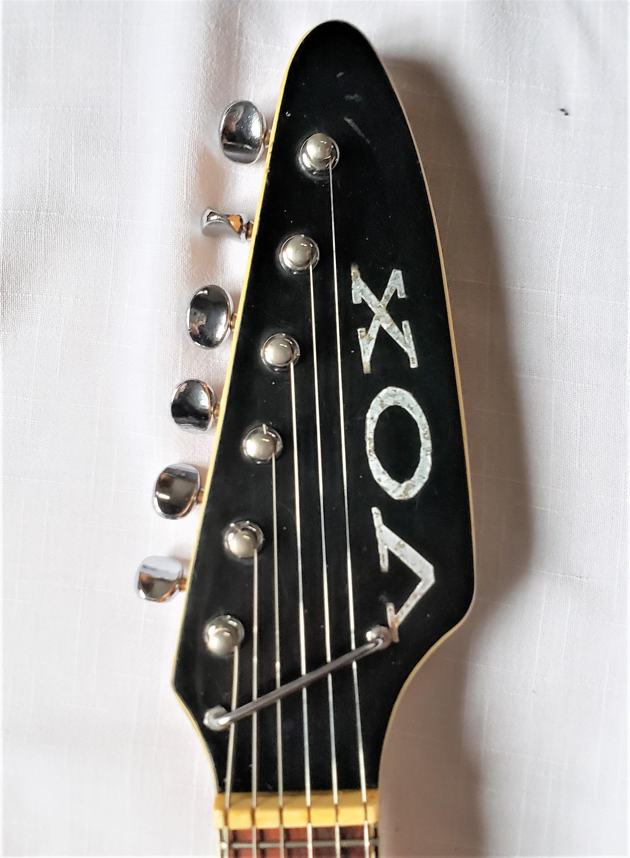 Machine-Made Mid-Century Era Eko Vox Teardrop Mark 6 Hollow Body 6 String Electric Guitar For Sale