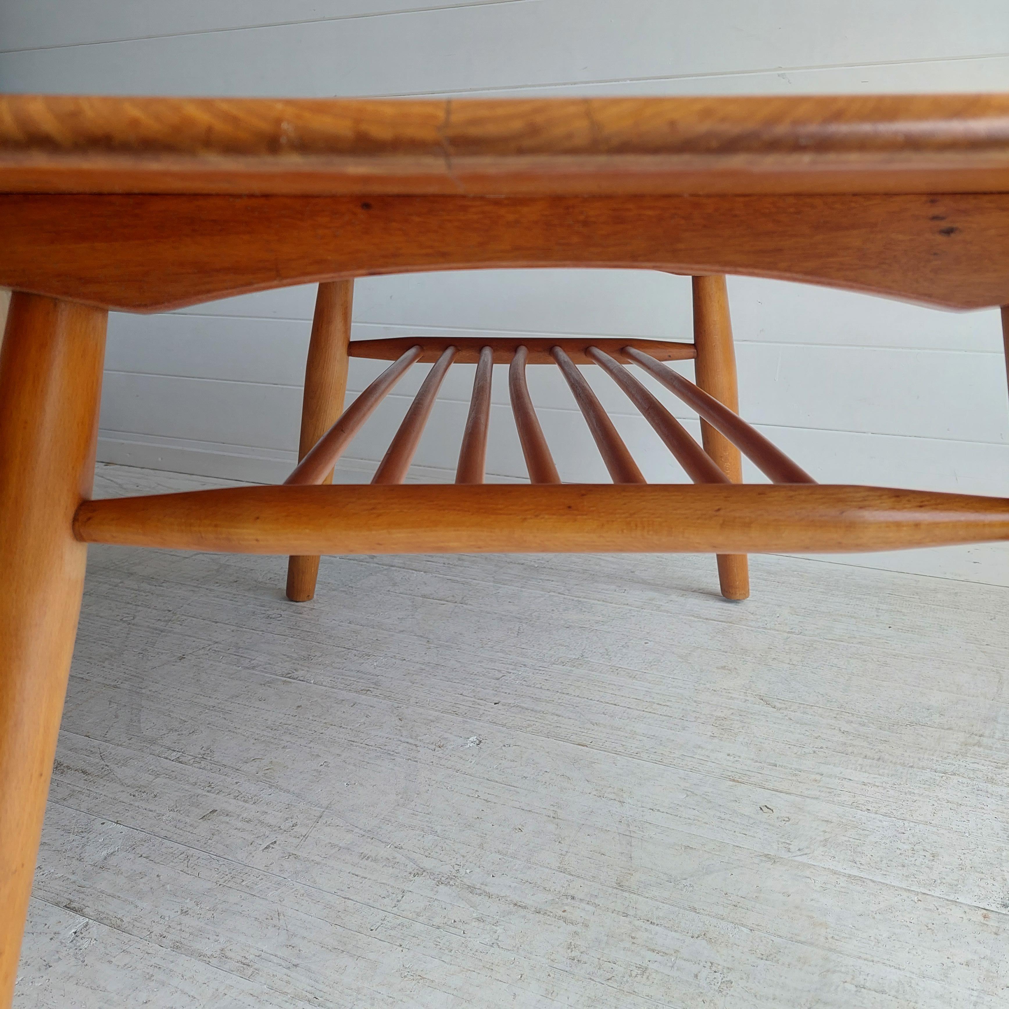 Mid Century Ercol Blonde coffee table with magazine rack, 1950s 1960s For Sale 11