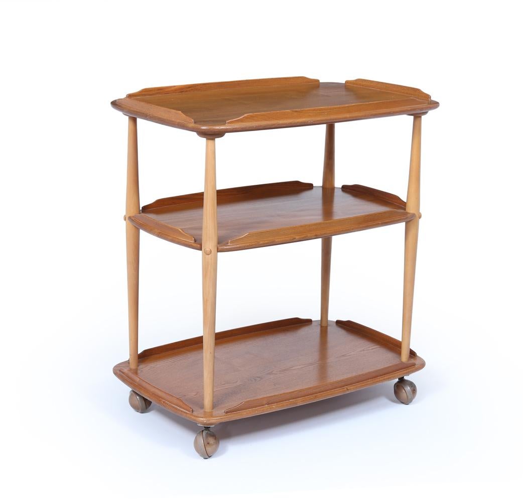 Britannique Chariot Ercol du milieu du siècle en orme clair en vente