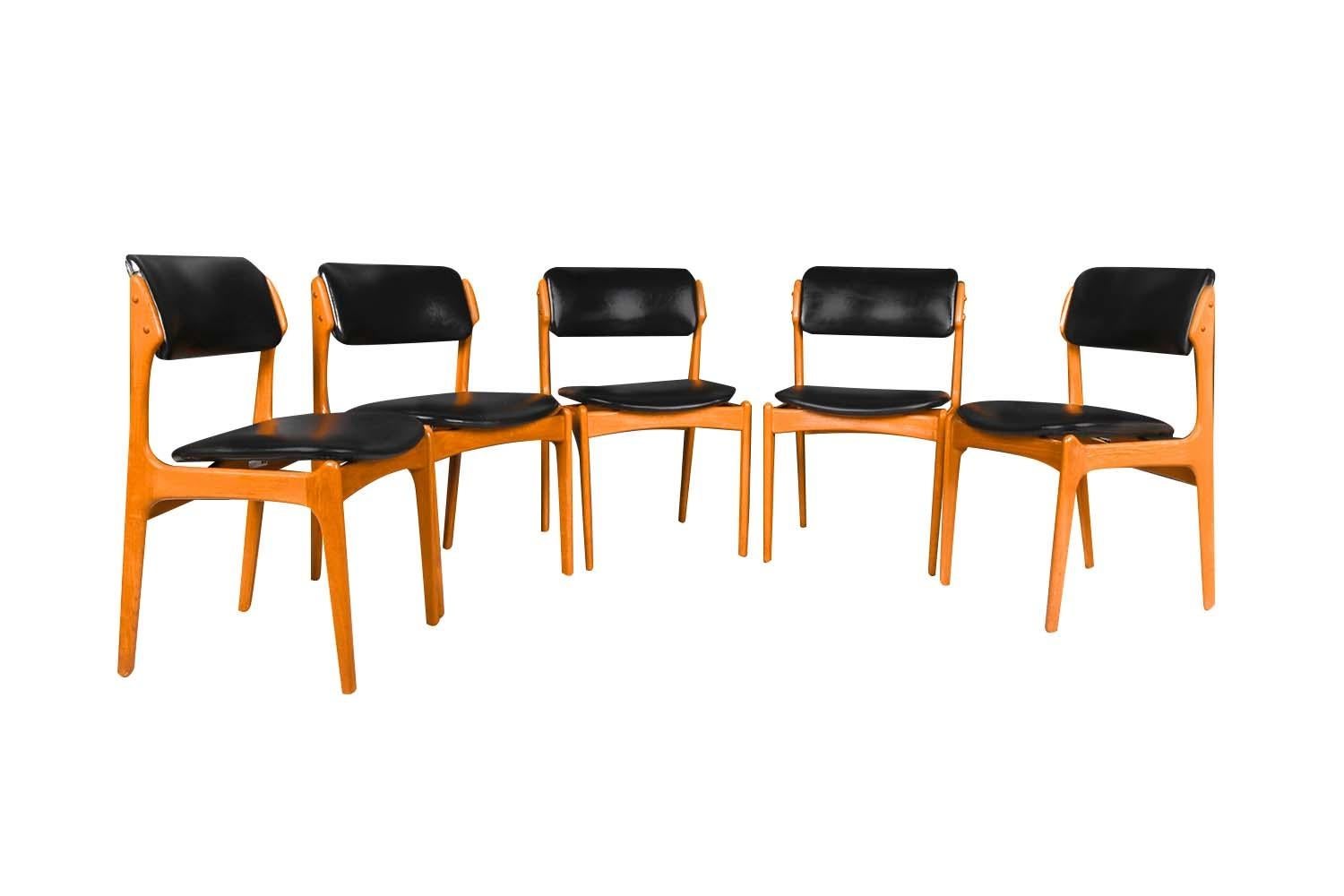 Mid-Century Modern Midcentury Erik Buch Model 49 Teak Dining Chairs Five