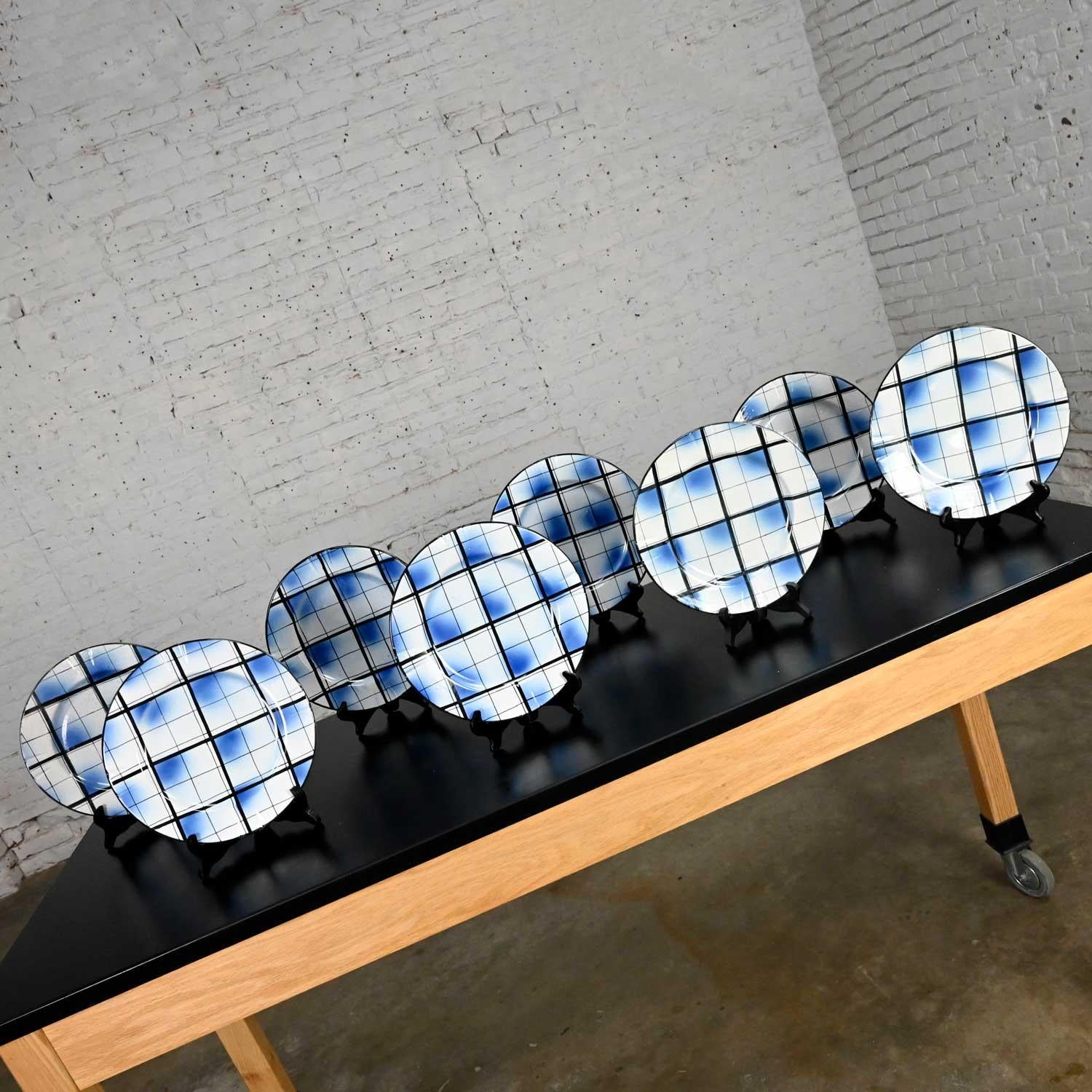Erphila Edinburgh, ensemble d'assiettes plates en poterie à carreaux bleus fabriqué en Italie, milieu du siècle dernier en vente 2